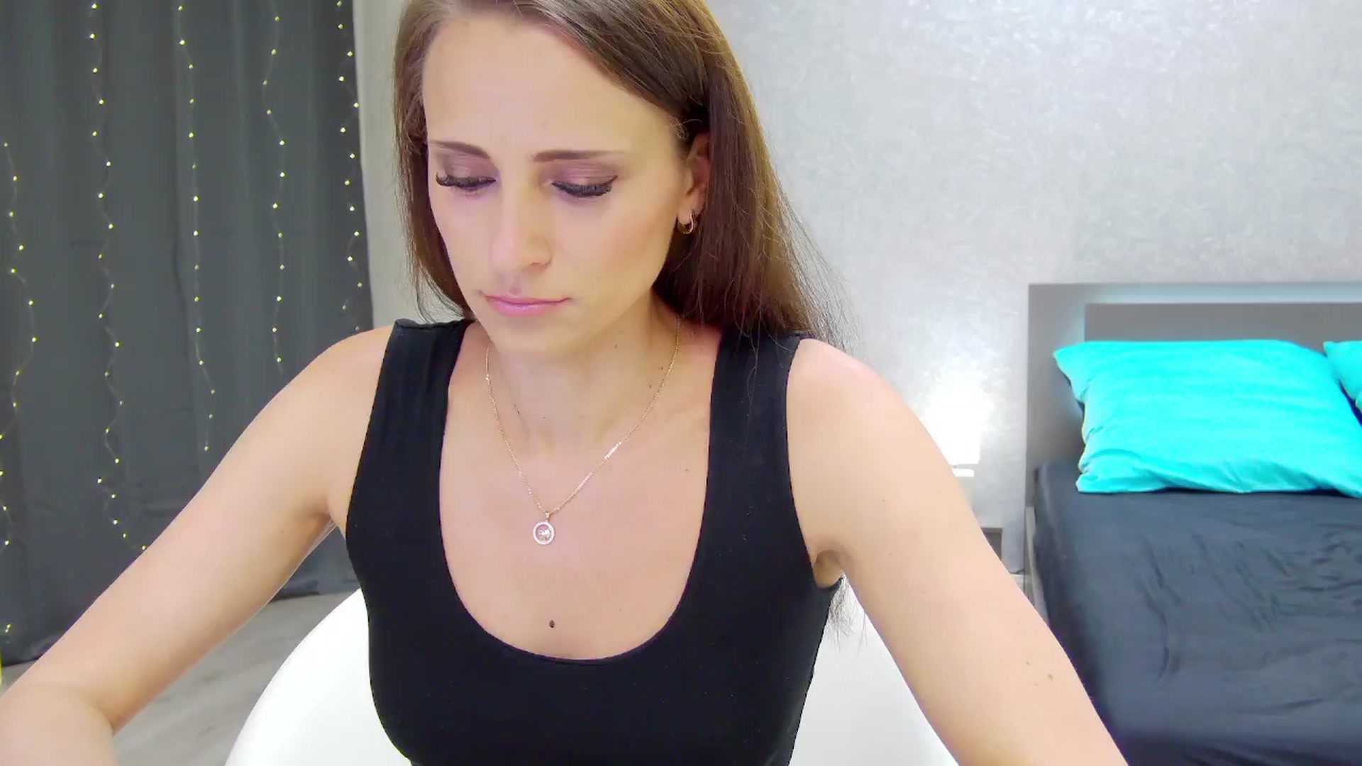 Gallery image thumbnail from CuteSisi's myfreecams stream on, 04/13/2024, 21:12 image 2 of 20