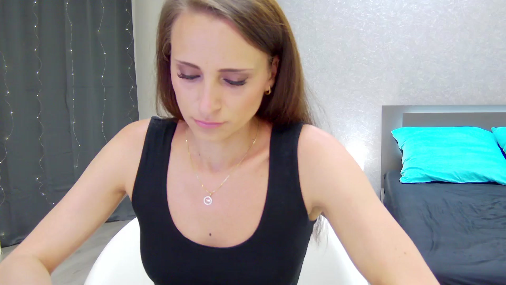 Gallery image thumbnail from CuteSisi's myfreecams stream on, 04/13/2024, 21:12 image 3 of 20