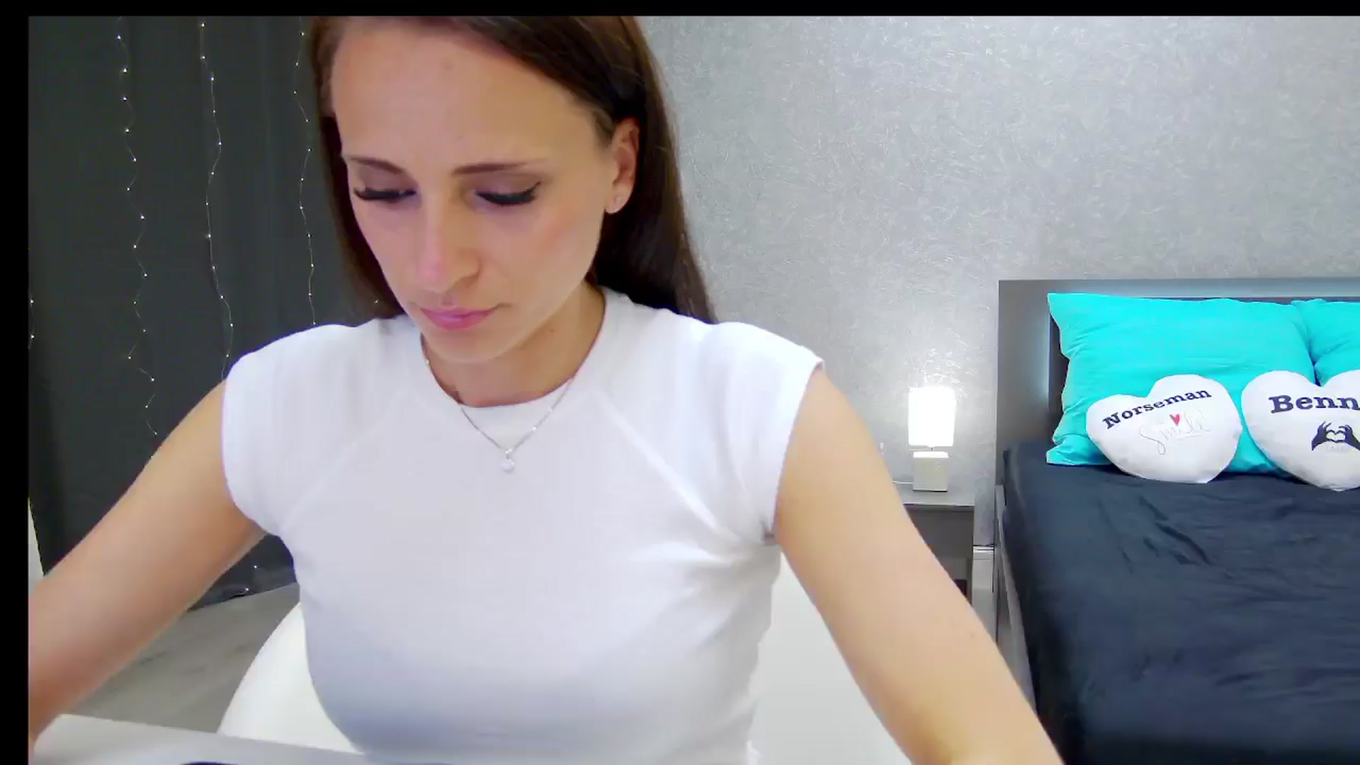 Gallery image thumbnail from CuteSisi's myfreecams stream on, 05/08/2024, 21:54 image 2 of 20