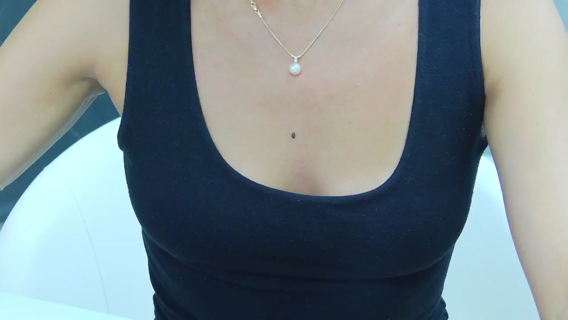 Gallery image thumbnail from CuteSisi's myfreecams stream on, 07/07/2024, 22:35 image 10 of 20