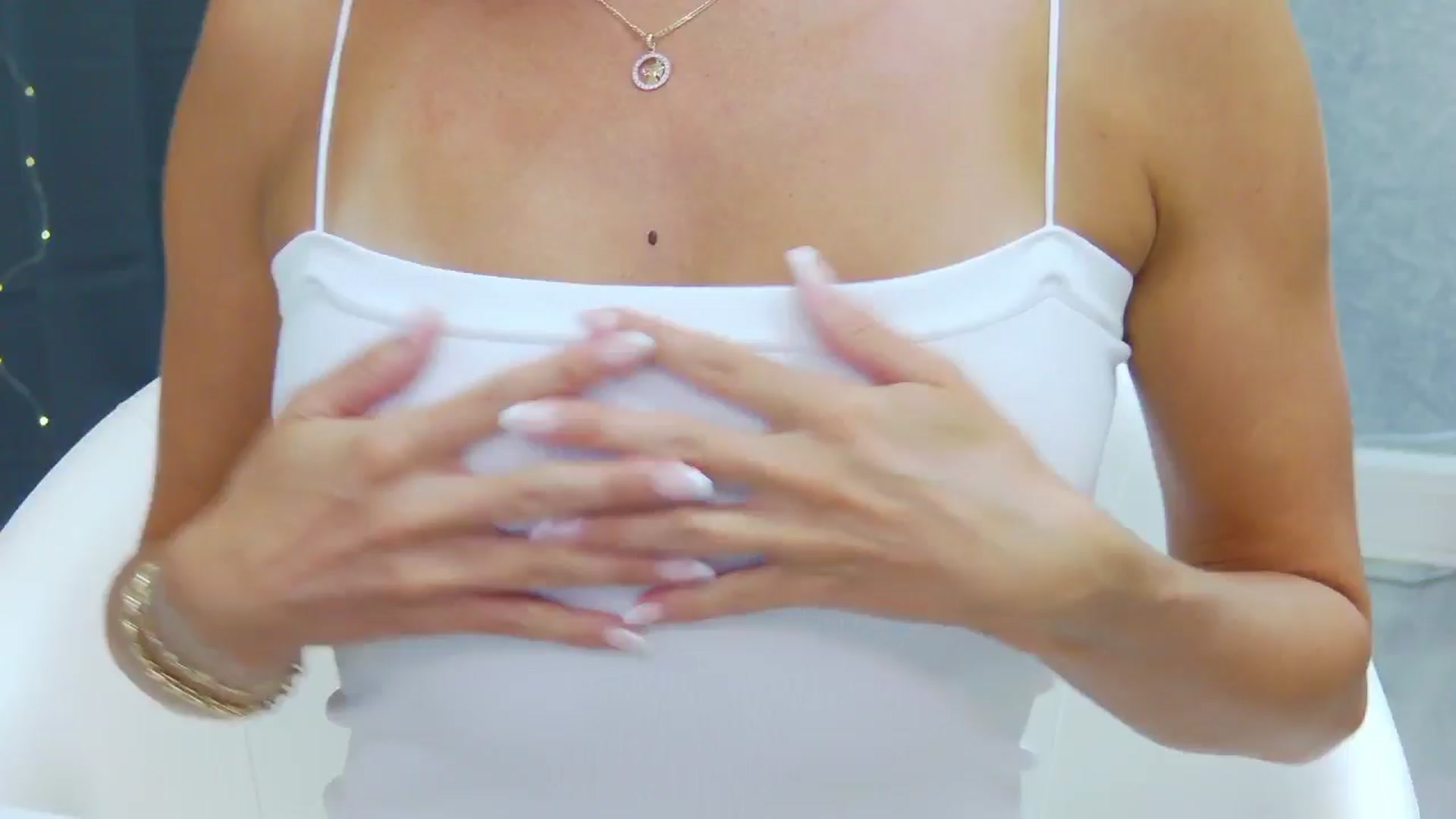 Gallery image thumbnail from CuteSisi's myfreecams stream on, 07/29/2024, 21:32 image 14 of 20