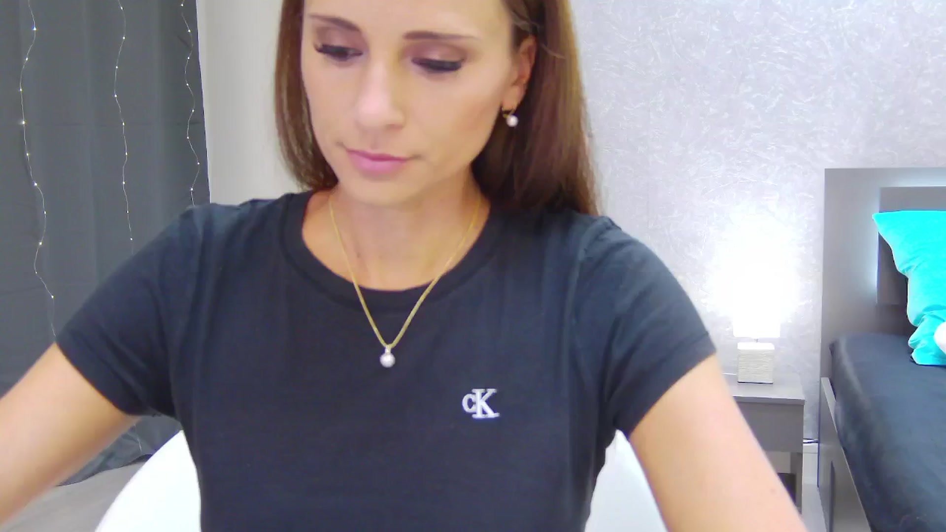 Gallery image thumbnail from CuteSisi's myfreecams stream on, 09/17/2024, 21:34 image 14 of 20