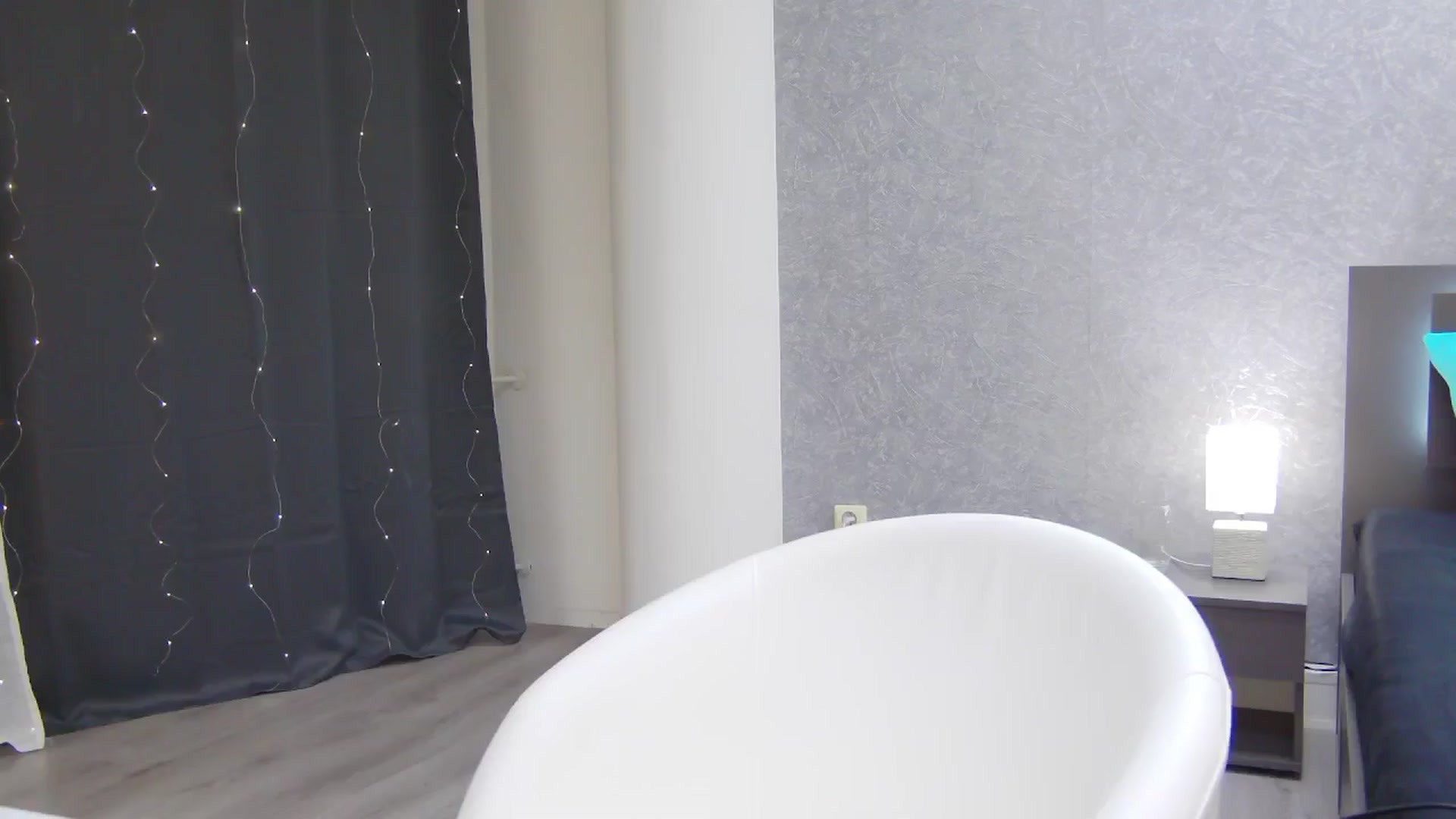 Gallery image thumbnail from CuteSisi's myfreecams stream on, 10/13/2024, 01:51 image 10 of 20