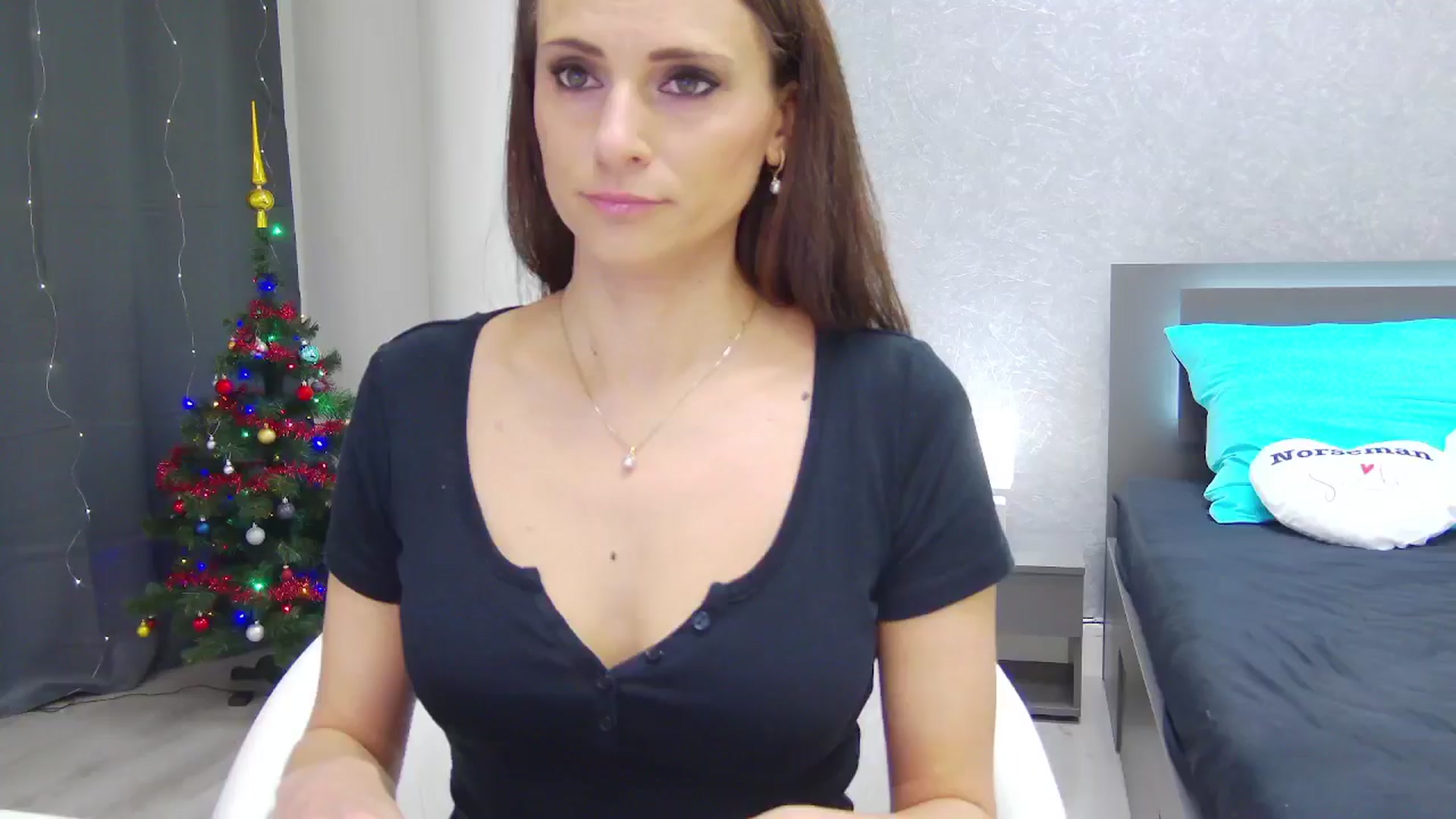 Gallery image thumbnail from CuteSisi's myfreecams stream on, 12/12/2024, 21:59 image 5 of 20