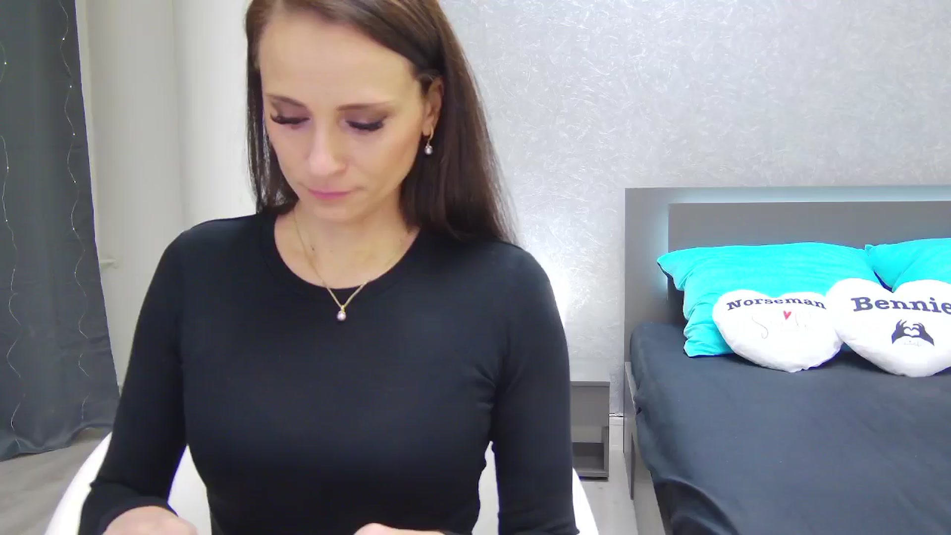Gallery image thumbnail from CuteSisi's myfreecams stream on, 03/01/2025, 23:13 image 2 of 20