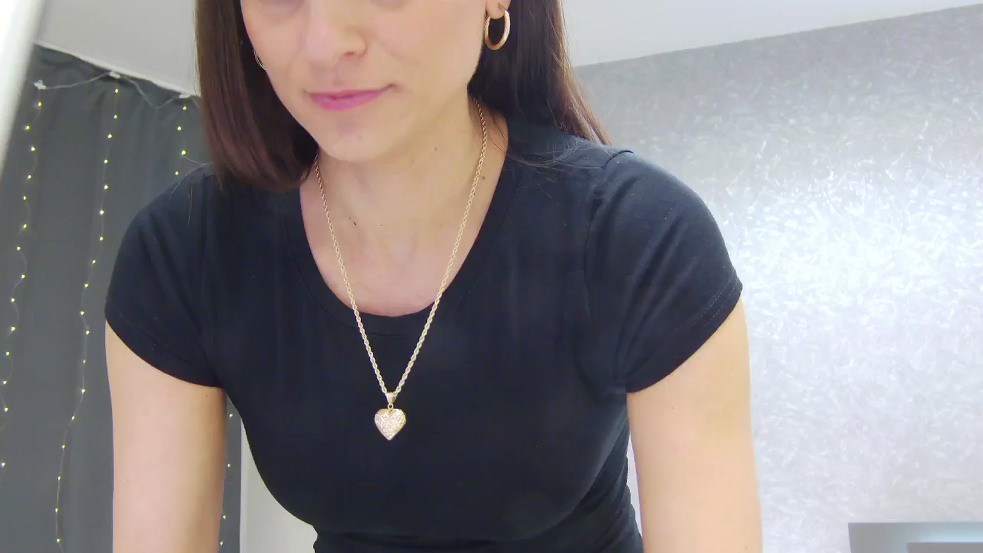 Gallery image thumbnail from CuteSisi's myfreecams stream on, 03/05/2025, 24:41 image 13 of 20