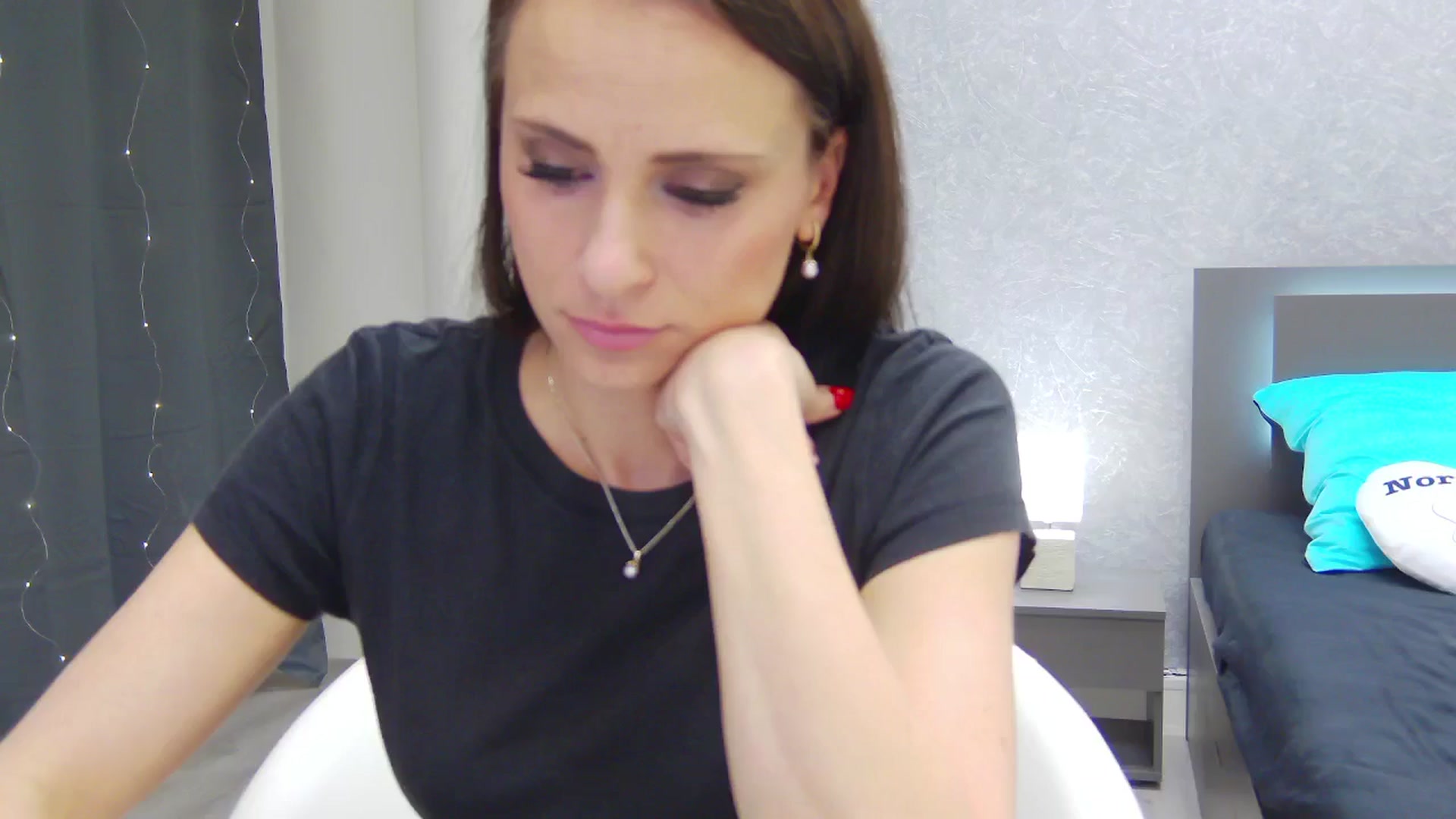 Gallery image thumbnail from CuteSisi's myfreecams stream on, 03/15/2025, 22:37 image 16 of 20