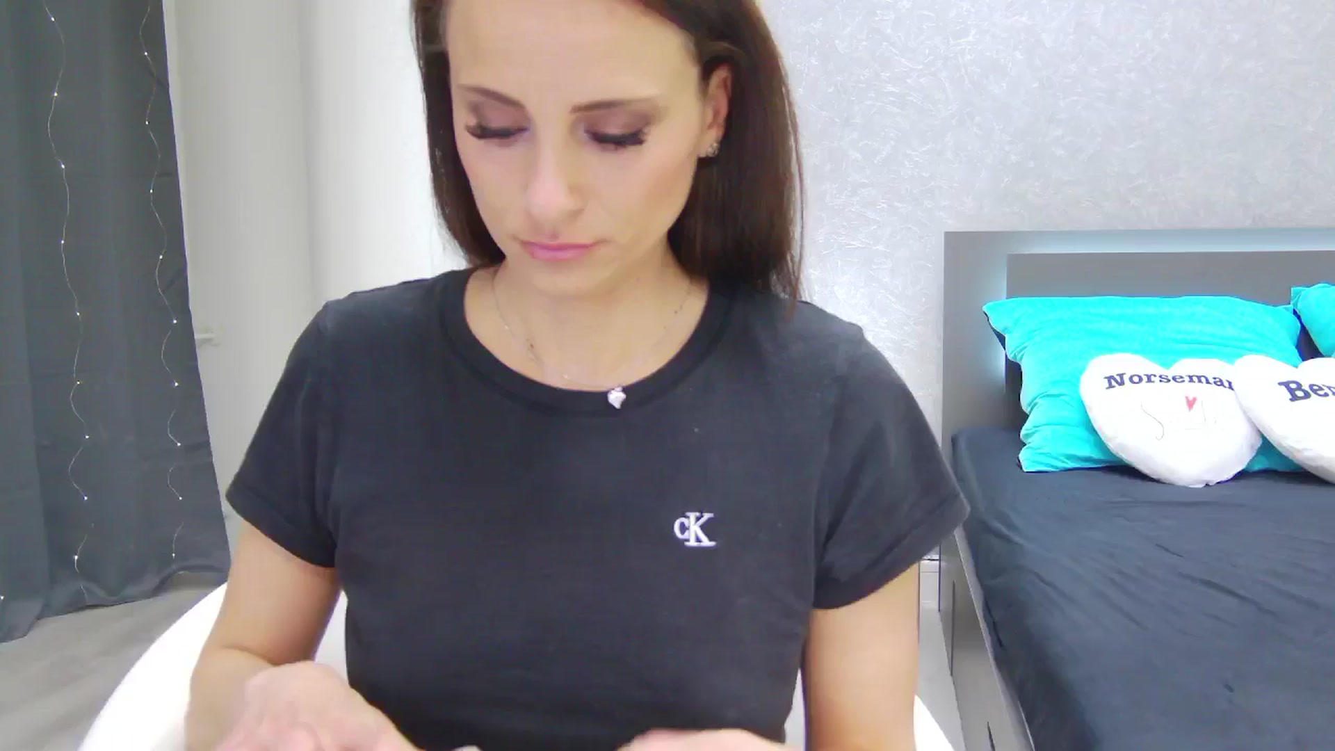 Gallery image thumbnail from CuteSisi's myfreecams stream on, 03/26/2025, 23:18 image 19 of 20