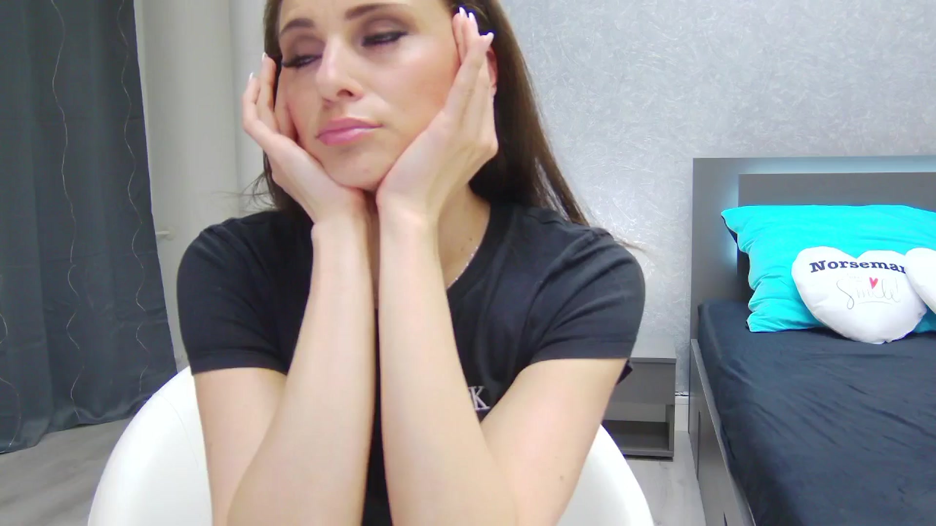 Gallery image thumbnail from CuteSisi's myfreecams stream on, 03/27/2025, 24:00 image 10 of 20