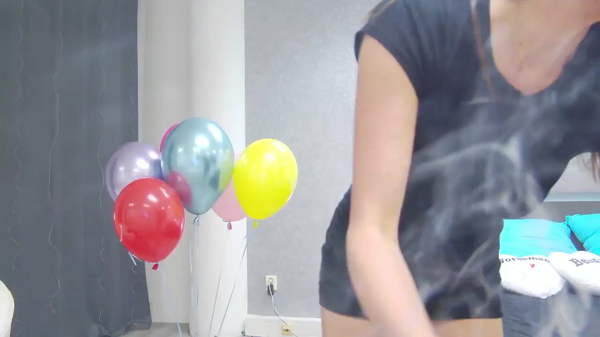 Gallery image thumbnail from CuteSisi's myfreecams stream on, 04/25/2025, 24:40 image 19 of 20