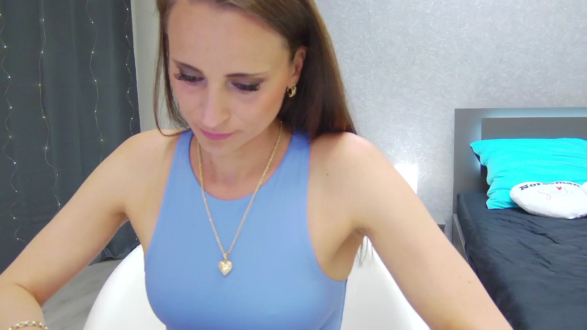 Gallery image thumbnail from CuteSisi's myfreecams stream on, 04/29/2025, 23:53 image 7 of 20