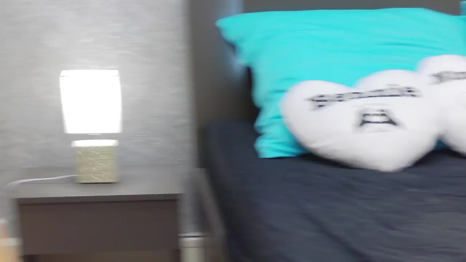 Gallery image thumbnail from CuteSisi's myfreecams stream on, 05/16/2025, 24:06 image 17 of 20