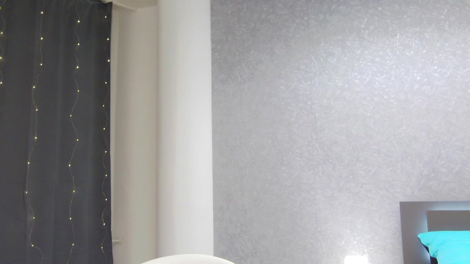 Gallery image thumbnail from CuteSisi's myfreecams stream on, 05/26/2025, 23:24 image 9 of 20