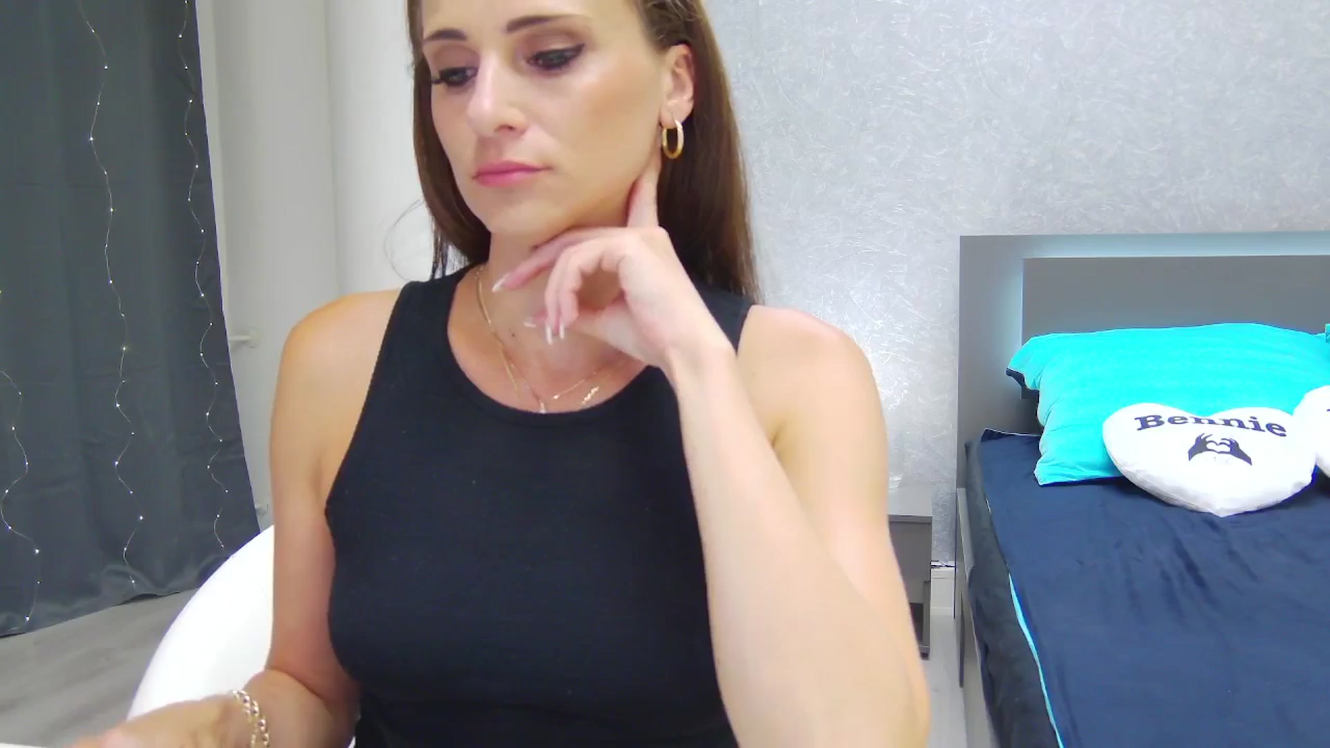Gallery image thumbnail from CuteSisi's myfreecams stream on, 06/15/2025, 23:26 image 20 of 20