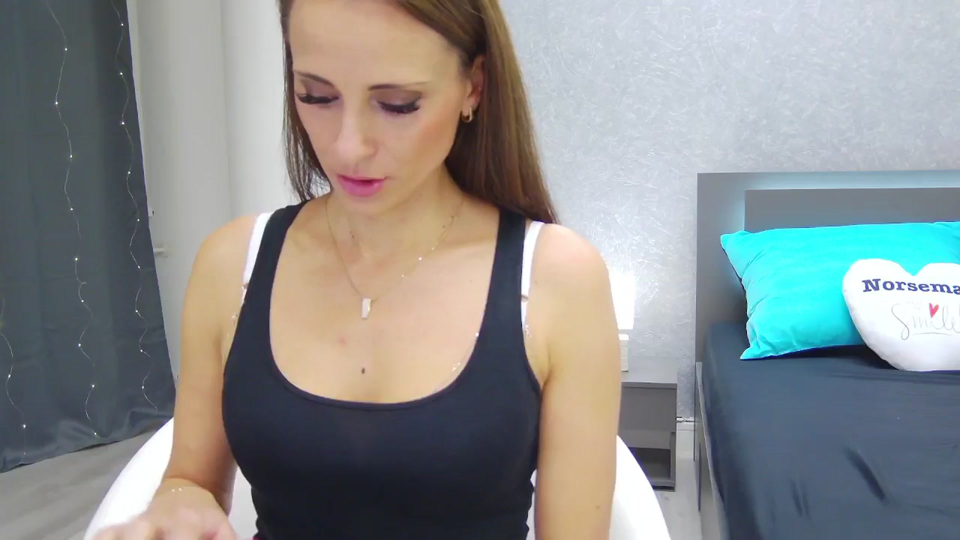 Gallery image thumbnail from CuteSisi's myfreecams stream on, 11/19/2025, 22:30 image 2 of 20