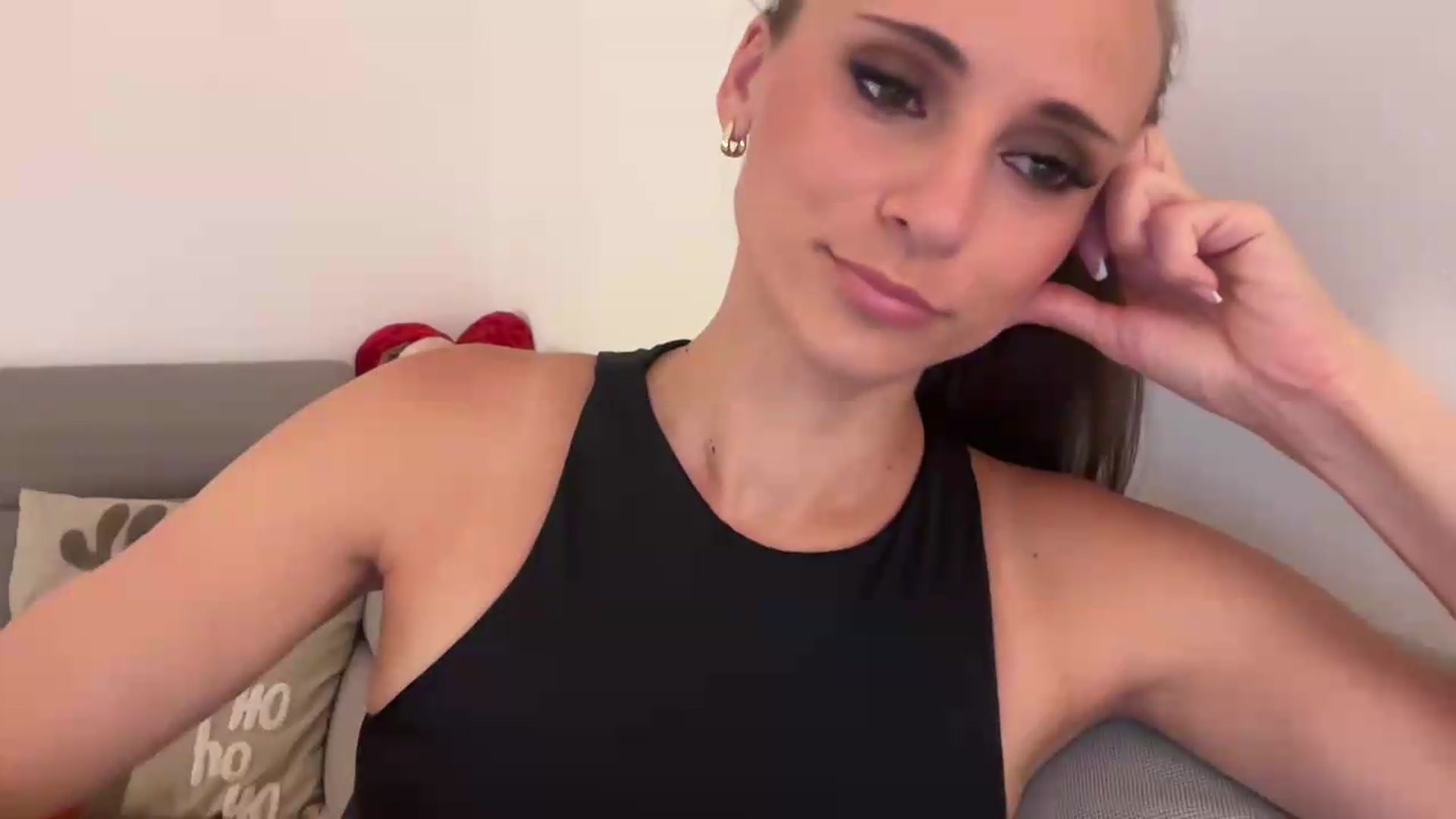 Gallery image thumbnail from CuteSisi's myfreecams stream on, 05/23/2026, 23:24 image 16 of 20