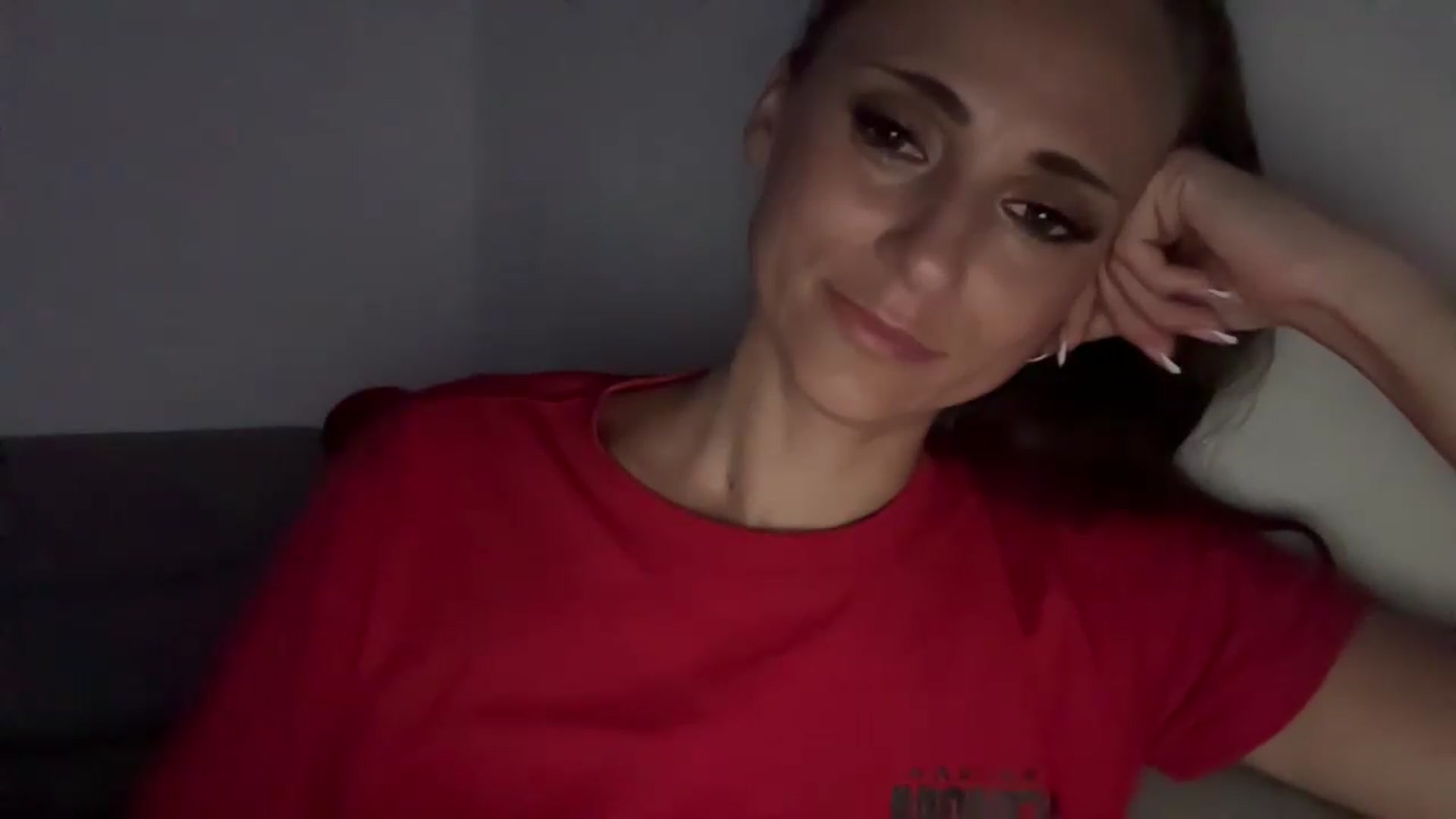Gallery image thumbnail from CuteSisi's myfreecams stream on, 05/26/2026, 24:31 image 13 of 20