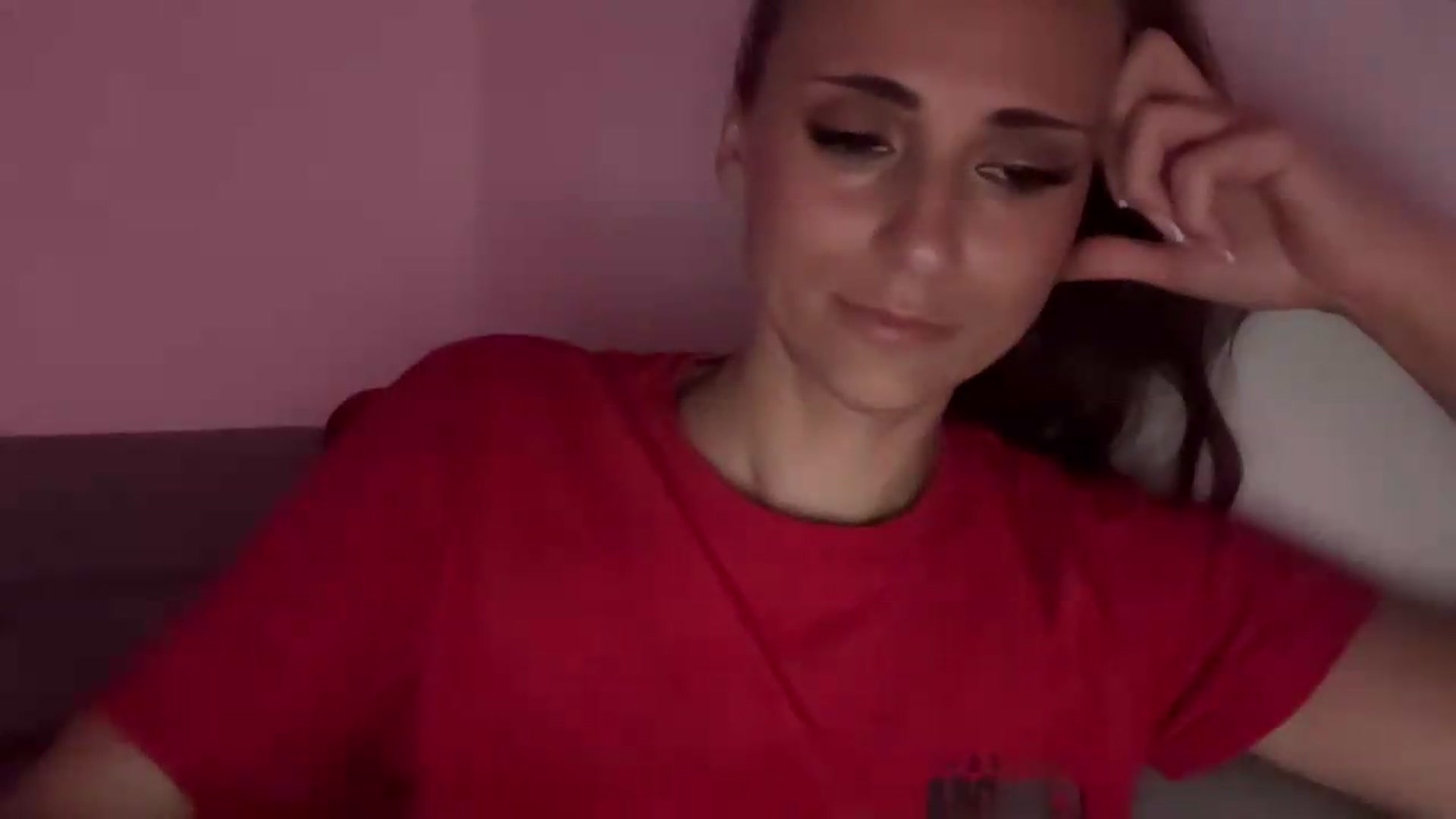 Gallery image thumbnail from CuteSisi's myfreecams stream on, 05/26/2026, 24:31 image 15 of 20