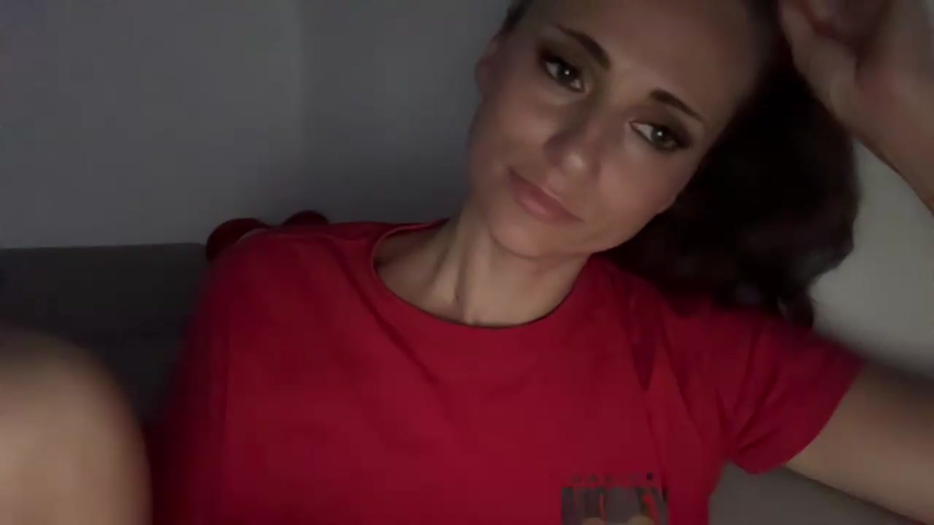 Gallery image thumbnail from CuteSisi's myfreecams stream on, 05/26/2026, 24:31 image 18 of 20
