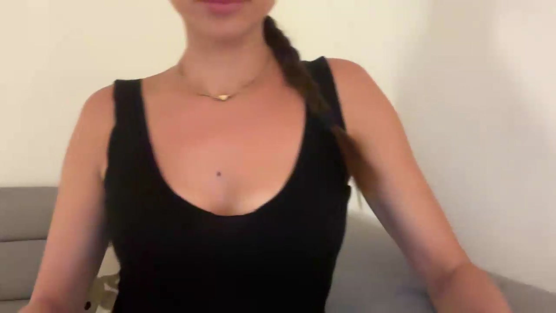 Gallery image thumbnail from CuteSisi's myfreecams stream on, 06/05/2026, 22:42 image 11 of 20