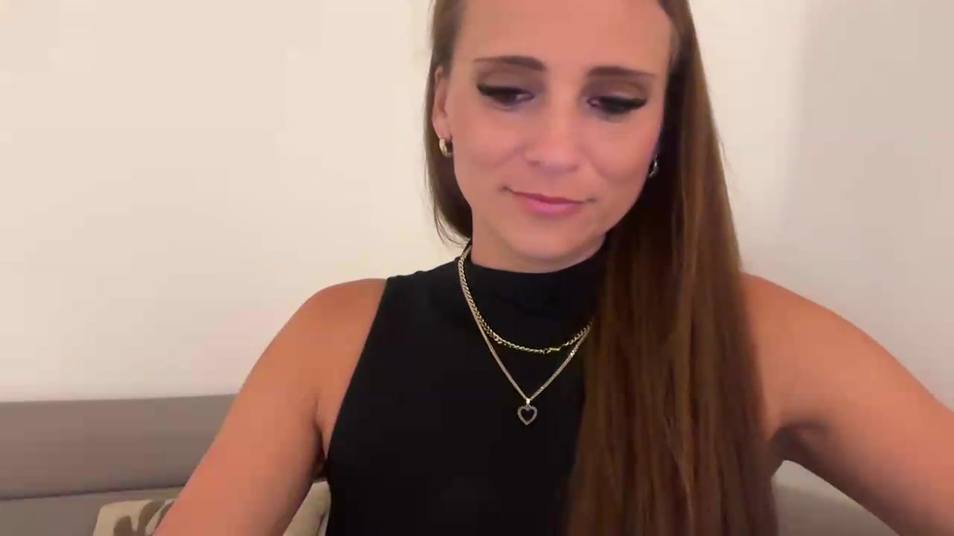 Gallery image thumbnail from CuteSisi's myfreecams stream on, 07/05/2026, 24:12 image 19 of 20