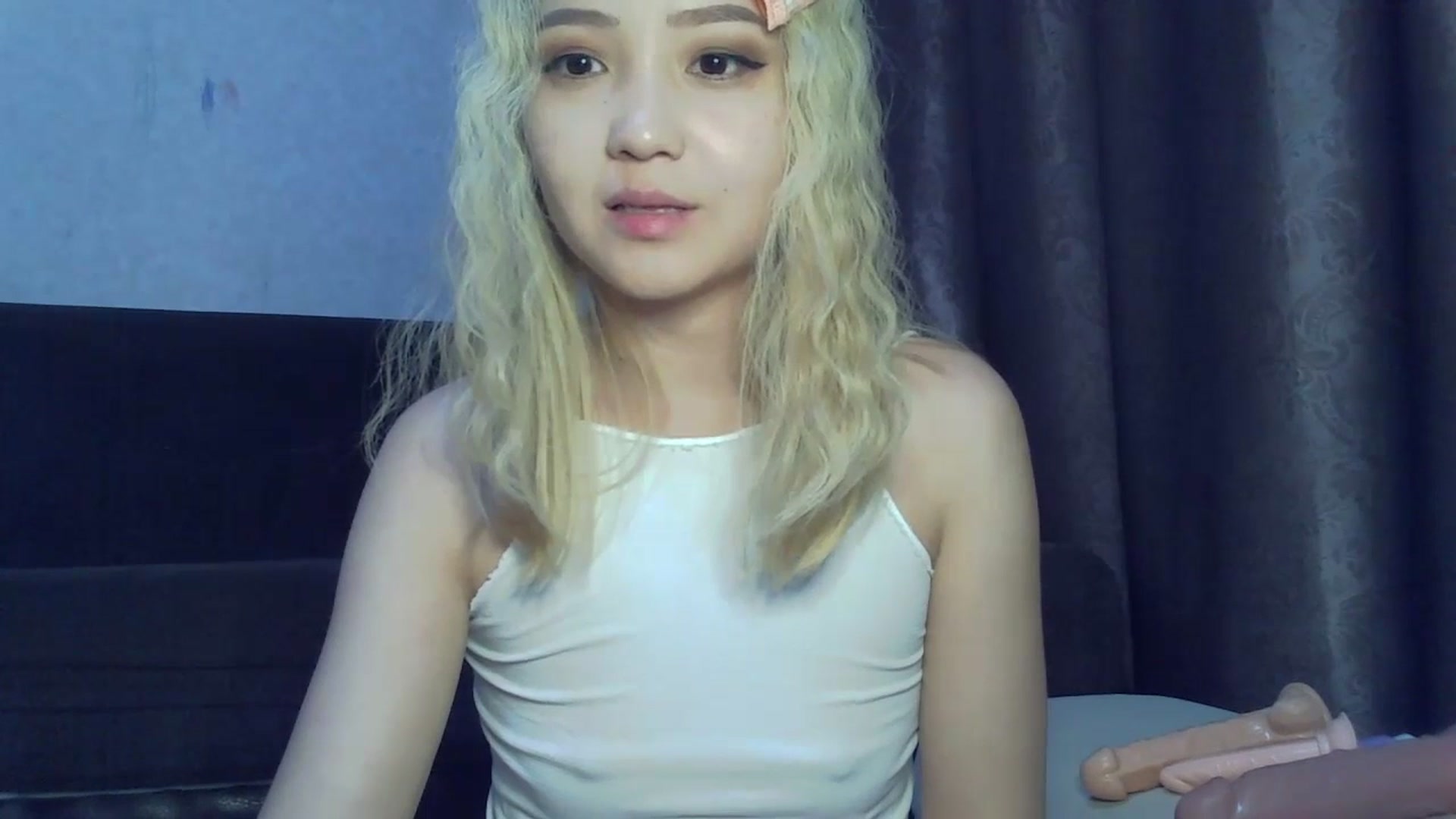 Gallery image thumbnail from CuteSmile_69's myfreecams stream on, 07/06/2023, 14:39 image 20 of 20