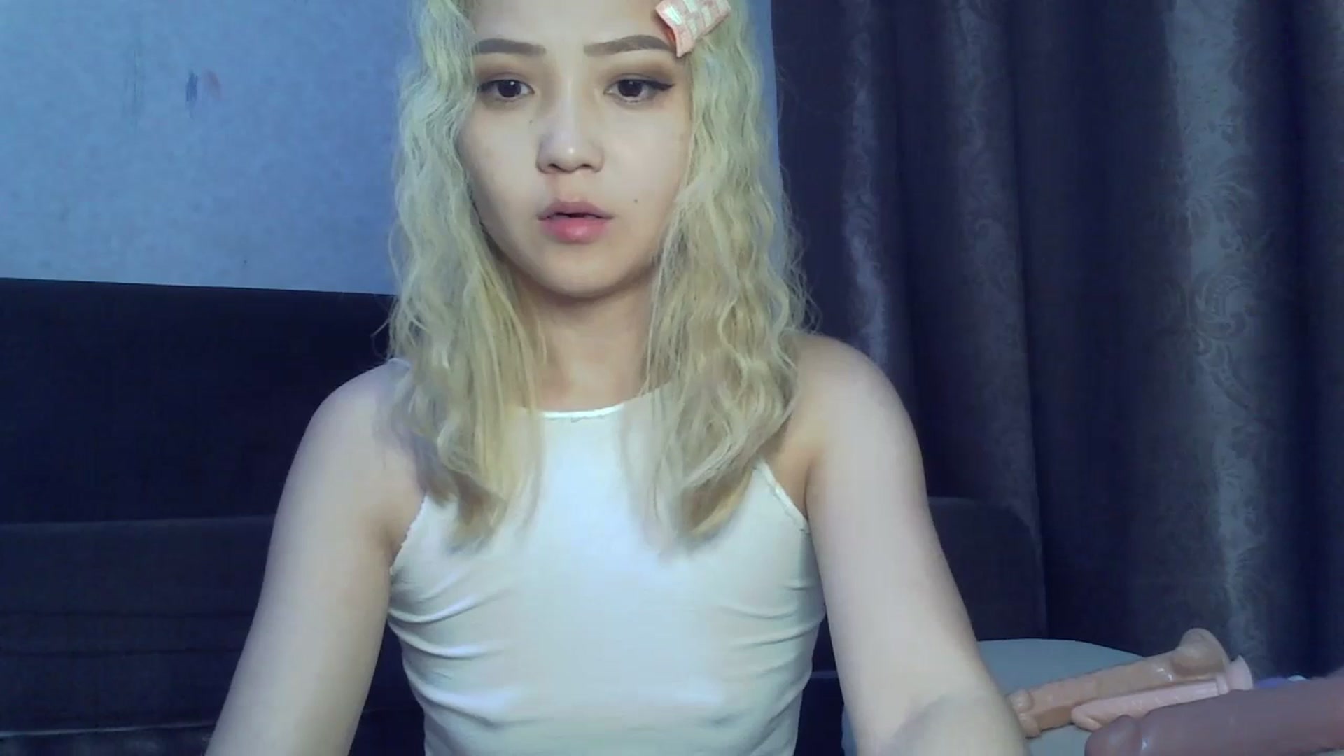 Gallery image thumbnail from CuteSmile_69's myfreecams stream on, 07/06/2023, 14:39 image 17 of 20