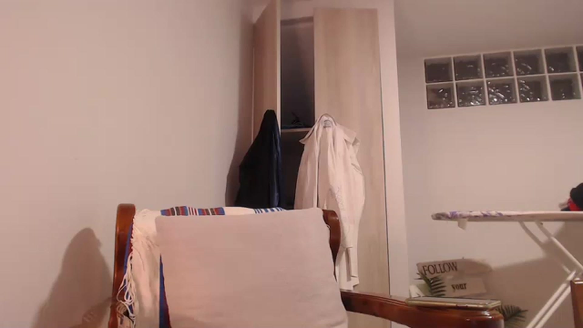Gallery image thumbnail from CuteSophs's myfreecams stream on, 11/23/2022, 20:56 image 4 of 20