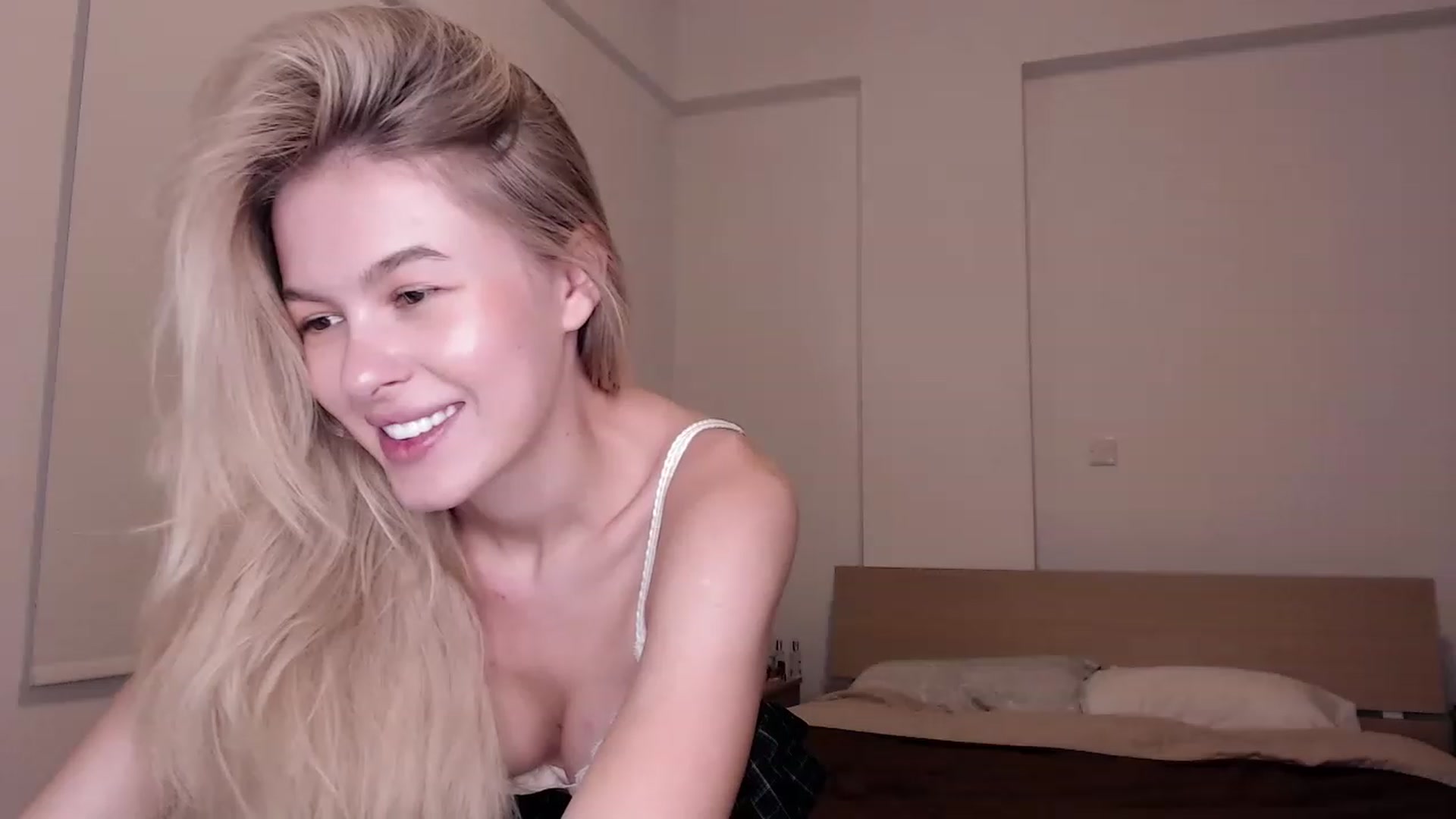 Gallery image thumbnail from Cute_BB's myfreecams stream on, 11/26/2022, 21:22 image 2 of 20