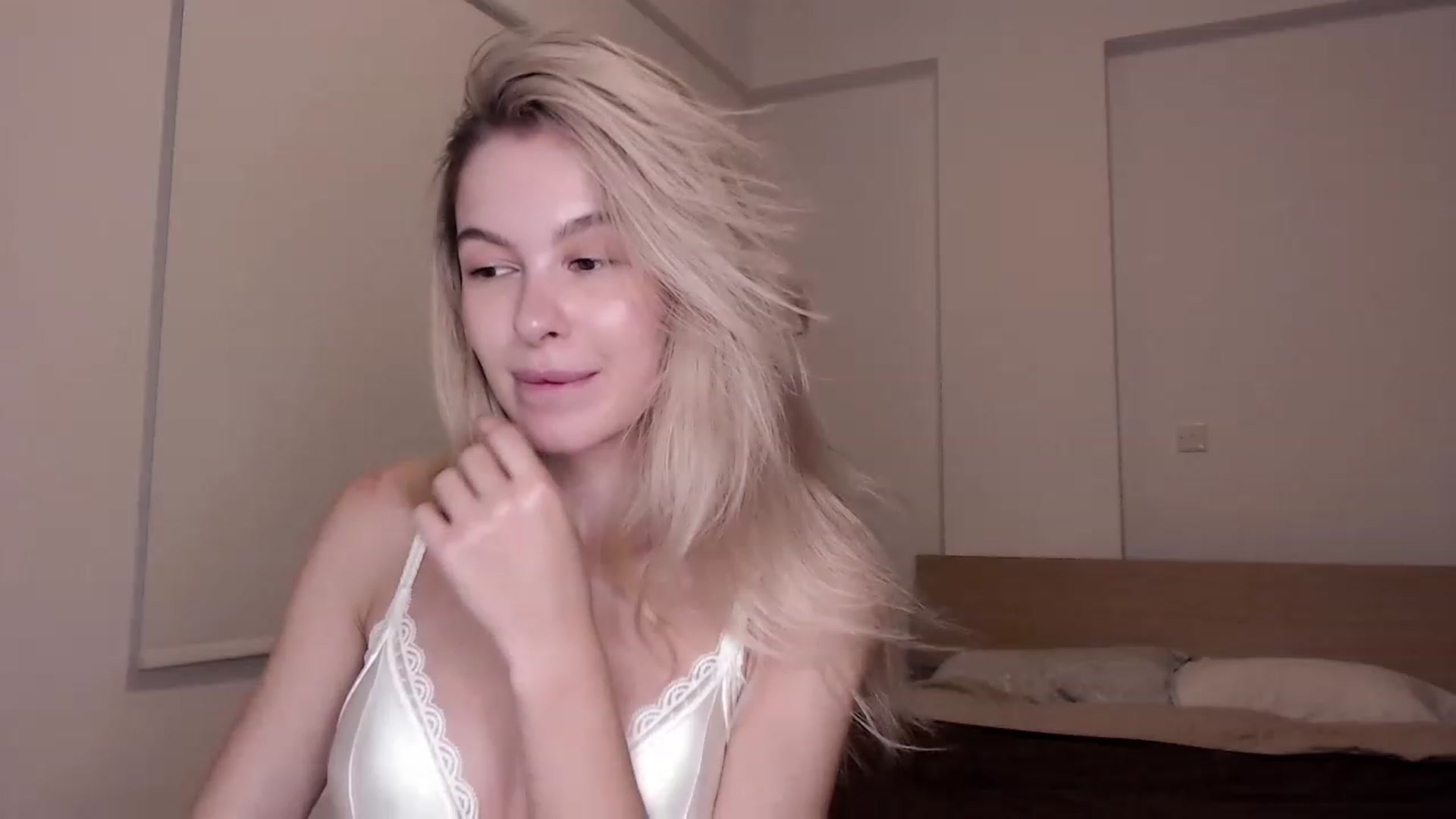 Gallery image thumbnail from Cute_BB's myfreecams stream on, 11/26/2022, 21:22 image 10 of 20