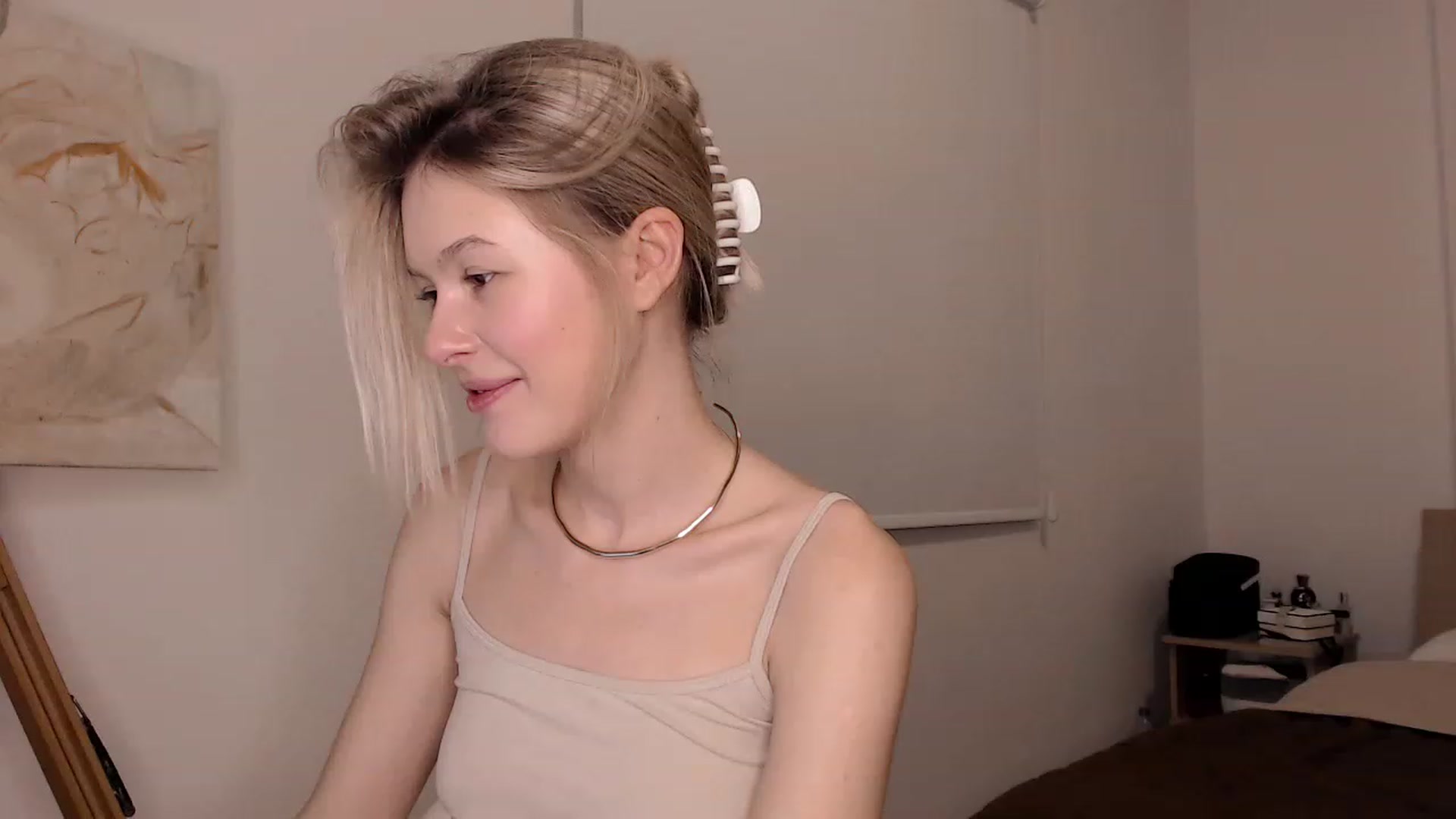 Gallery image thumbnail from Cute_BB's myfreecams stream on, 01/12/2023, 21:16 image 6 of 20
