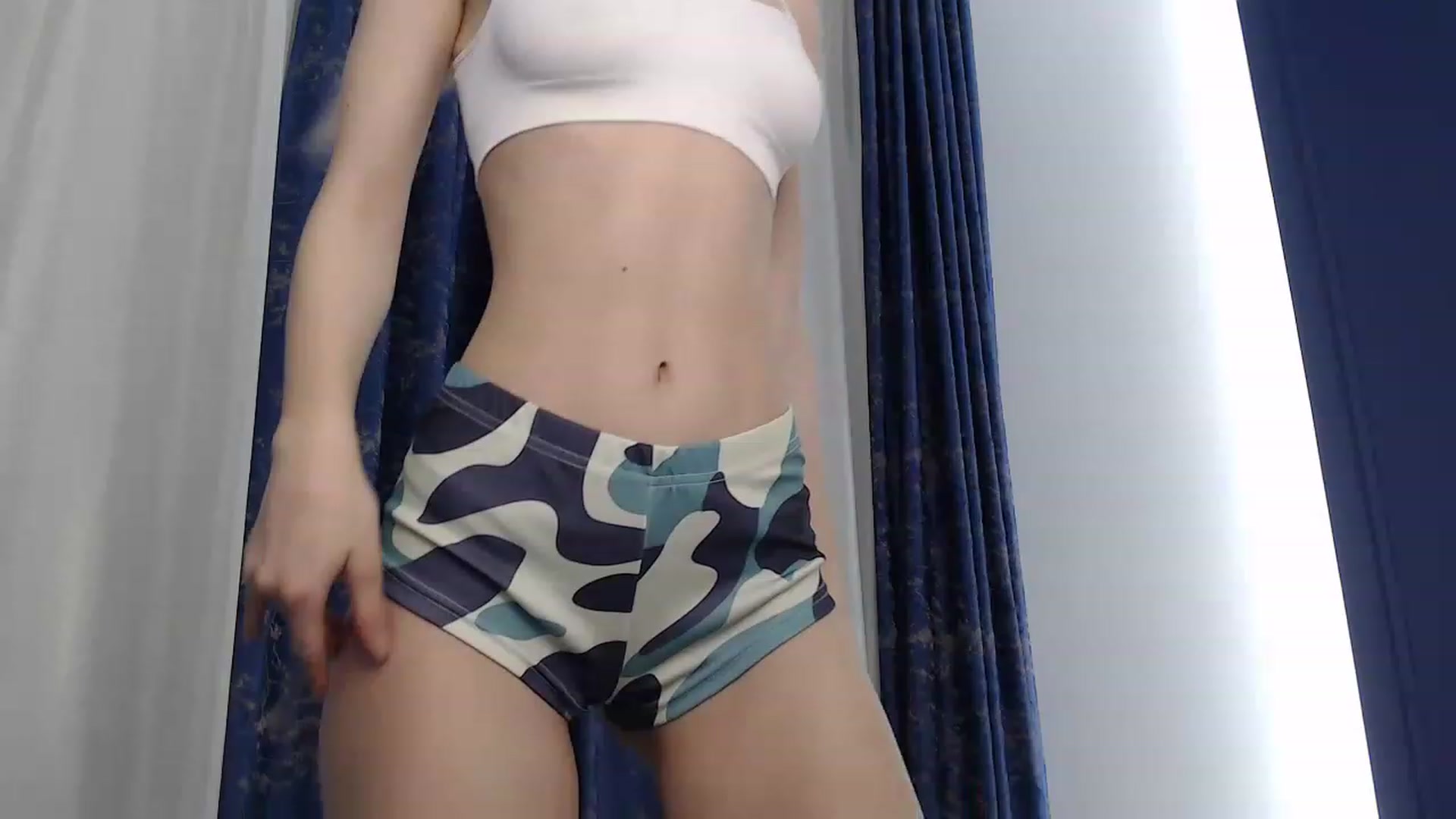Gallery image thumbnail from Cute_BB's myfreecams stream on, 04/05/2023, 21:27 image 17 of 20