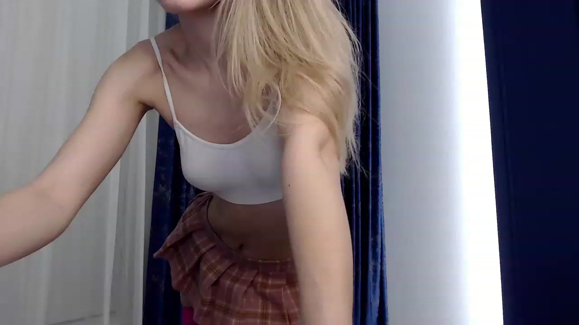 Gallery image thumbnail from Cute_BB's myfreecams stream on, 04/13/2023, 21:15 image 2 of 20