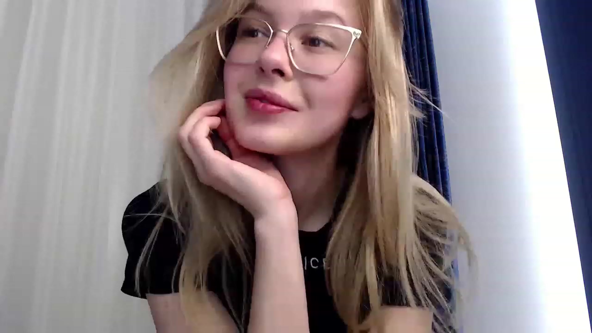 Gallery image thumbnail from Cute_BB's myfreecams stream on, 04/27/2023, 21:32 image 9 of 20