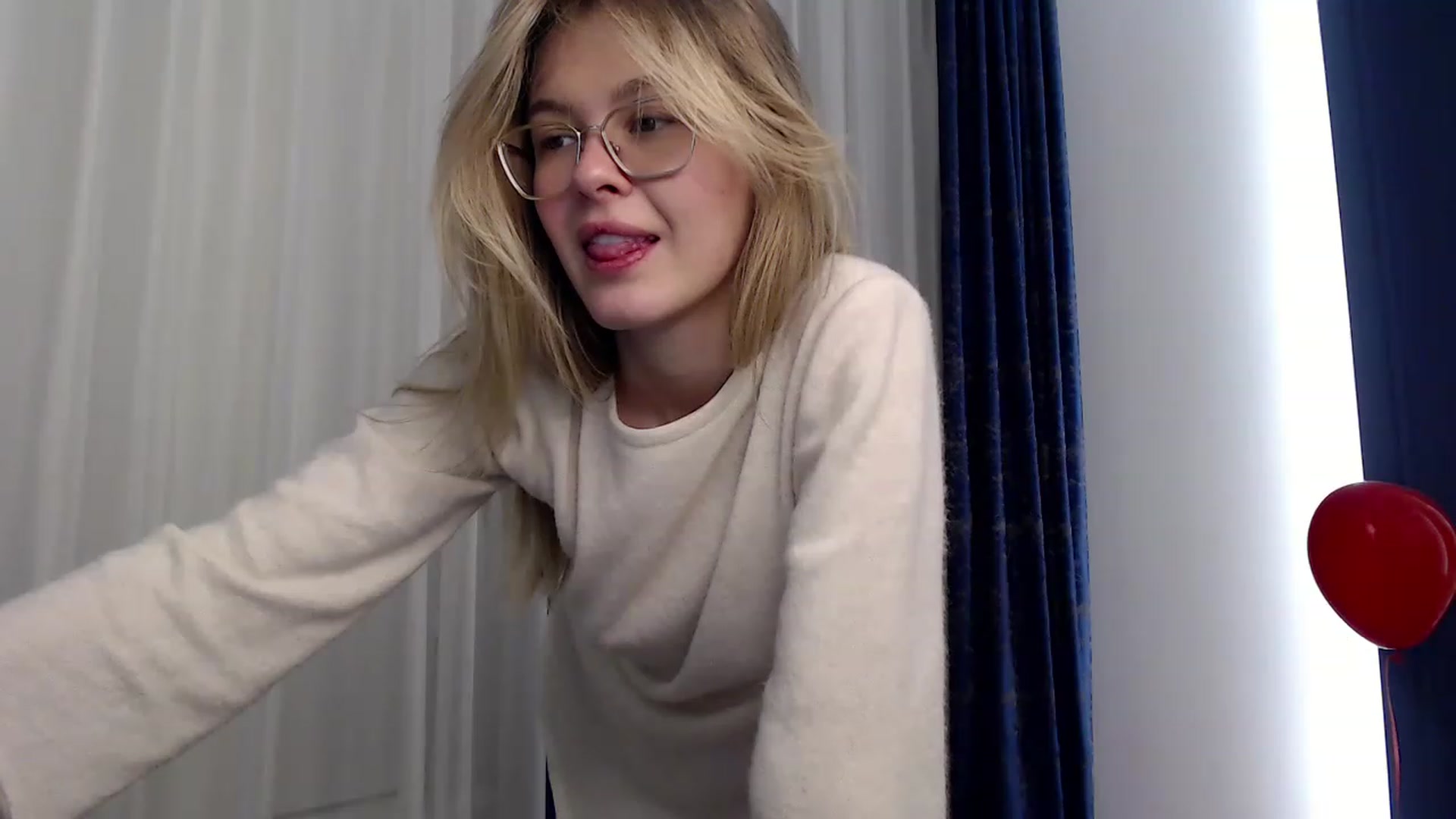 Gallery image thumbnail from Cute_BB's myfreecams stream on, 04/29/2023, 21:02 image 10 of 20