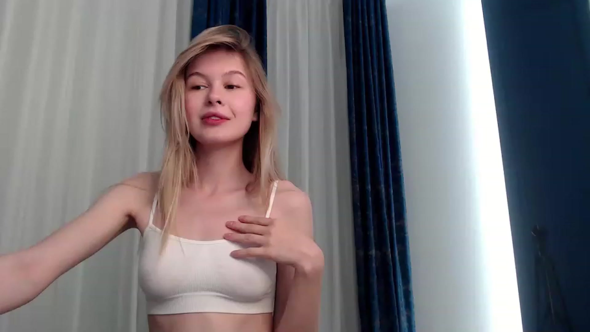 Gallery image thumbnail from Cute_BB's myfreecams stream on, 05/21/2023, 21:35 image 8 of 20