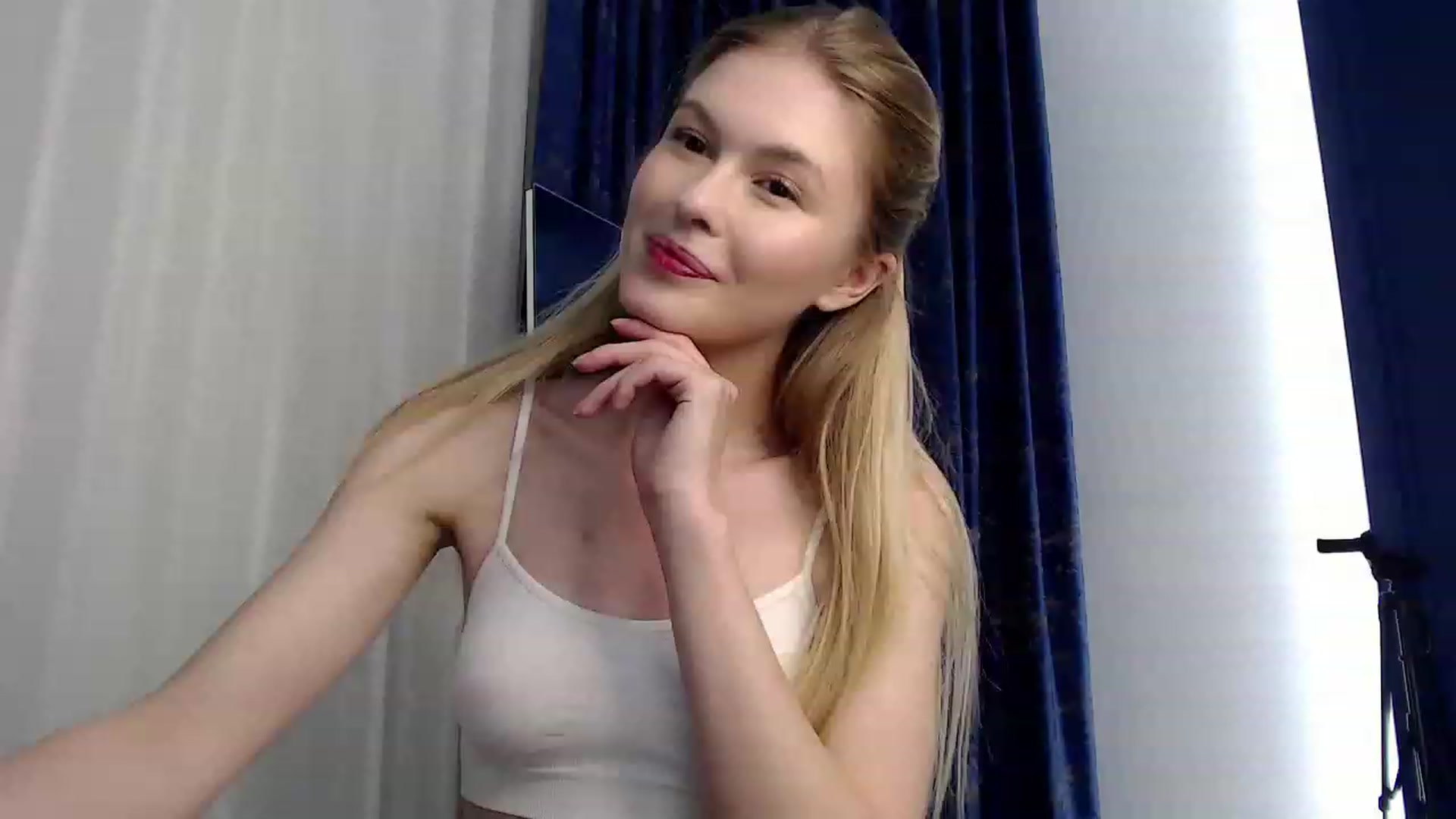 Gallery image thumbnail from Cute_BB's myfreecams stream on, 06/25/2023, 21:25 image 7 of 20
