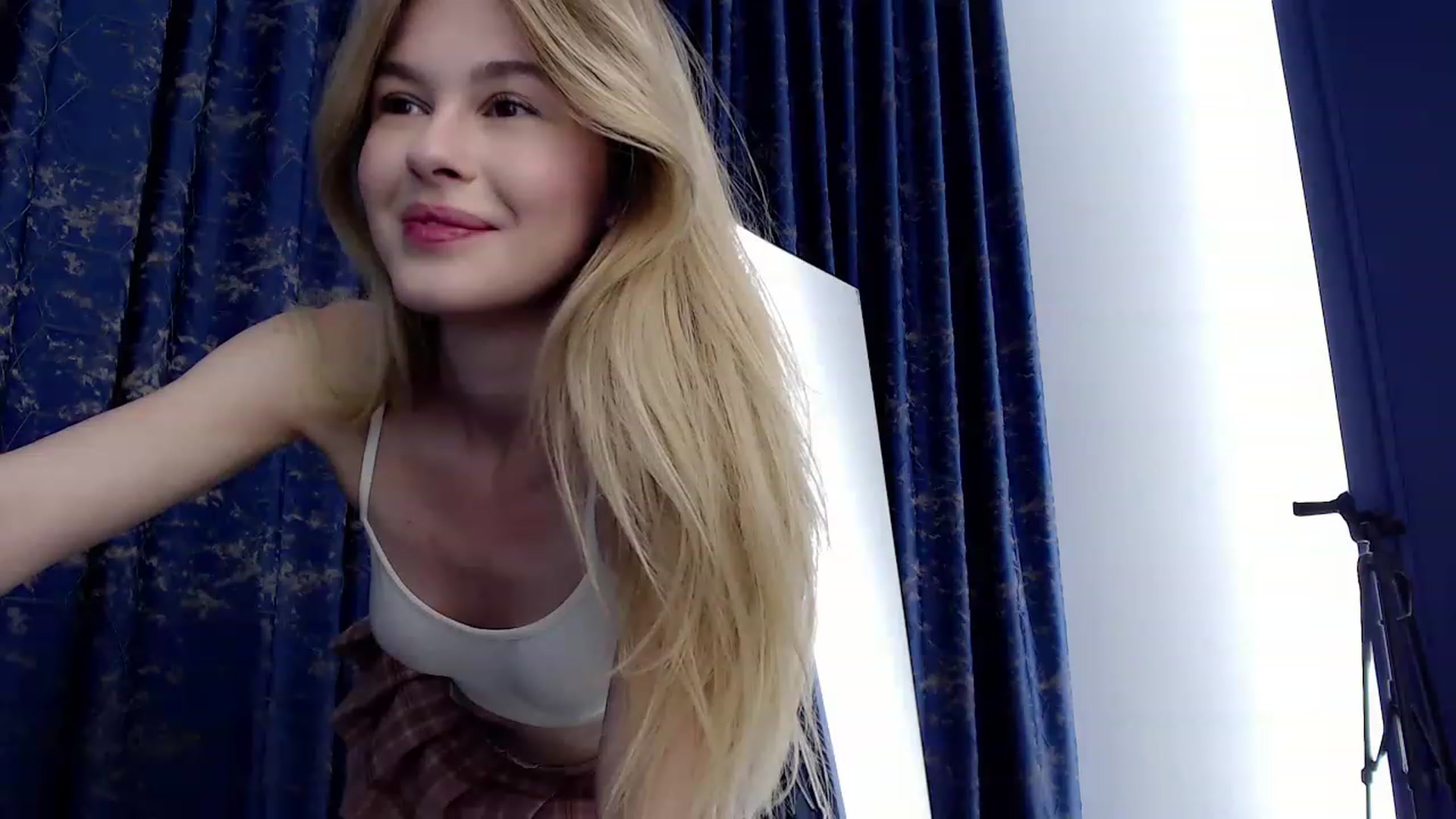 Gallery image thumbnail from Cute_BB's myfreecams stream on, 07/02/2023, 21:24 image 9 of 20