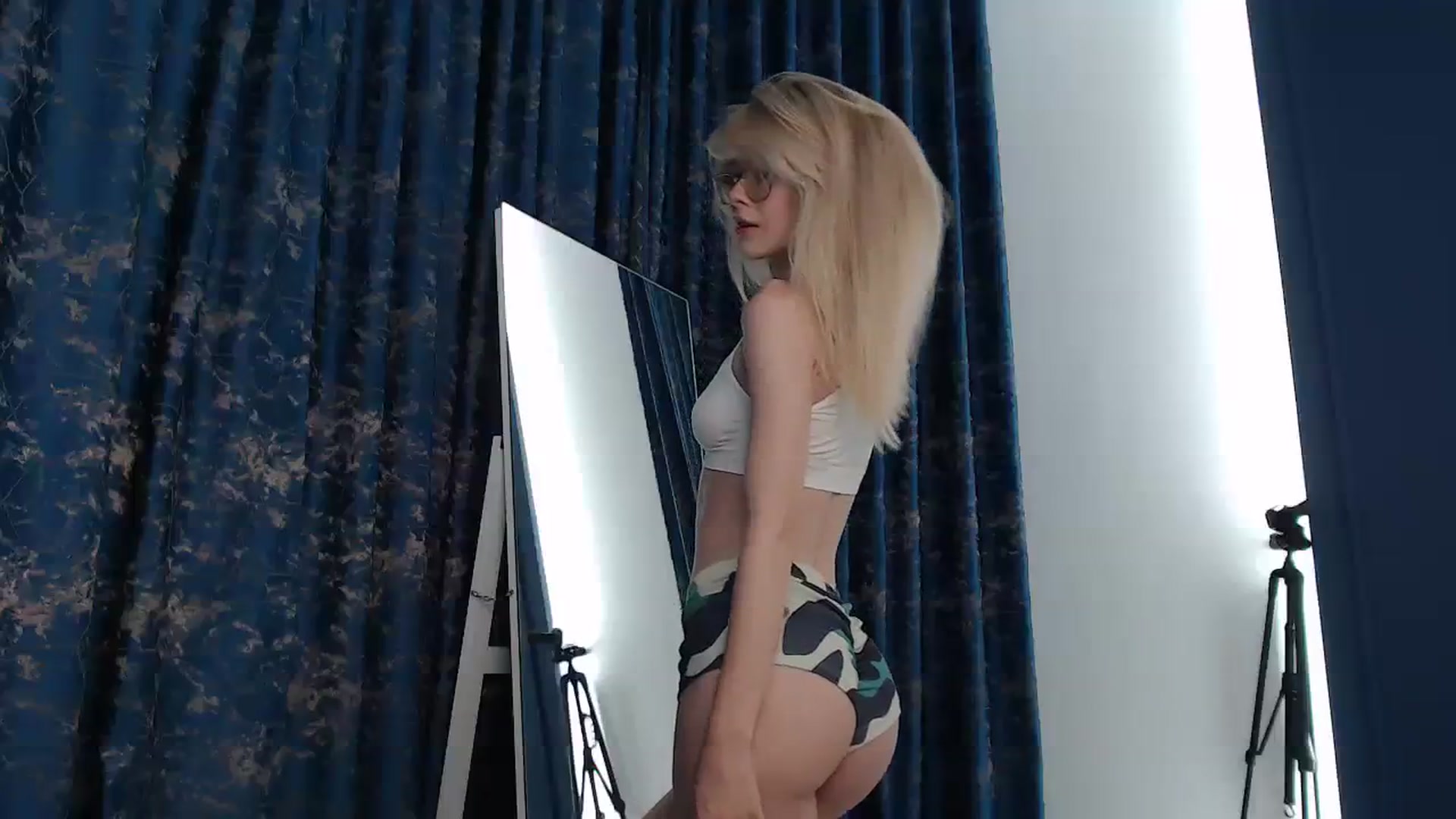 Gallery image thumbnail from Cute_BB's myfreecams stream on, 07/22/2023, 20:32 image 7 of 20