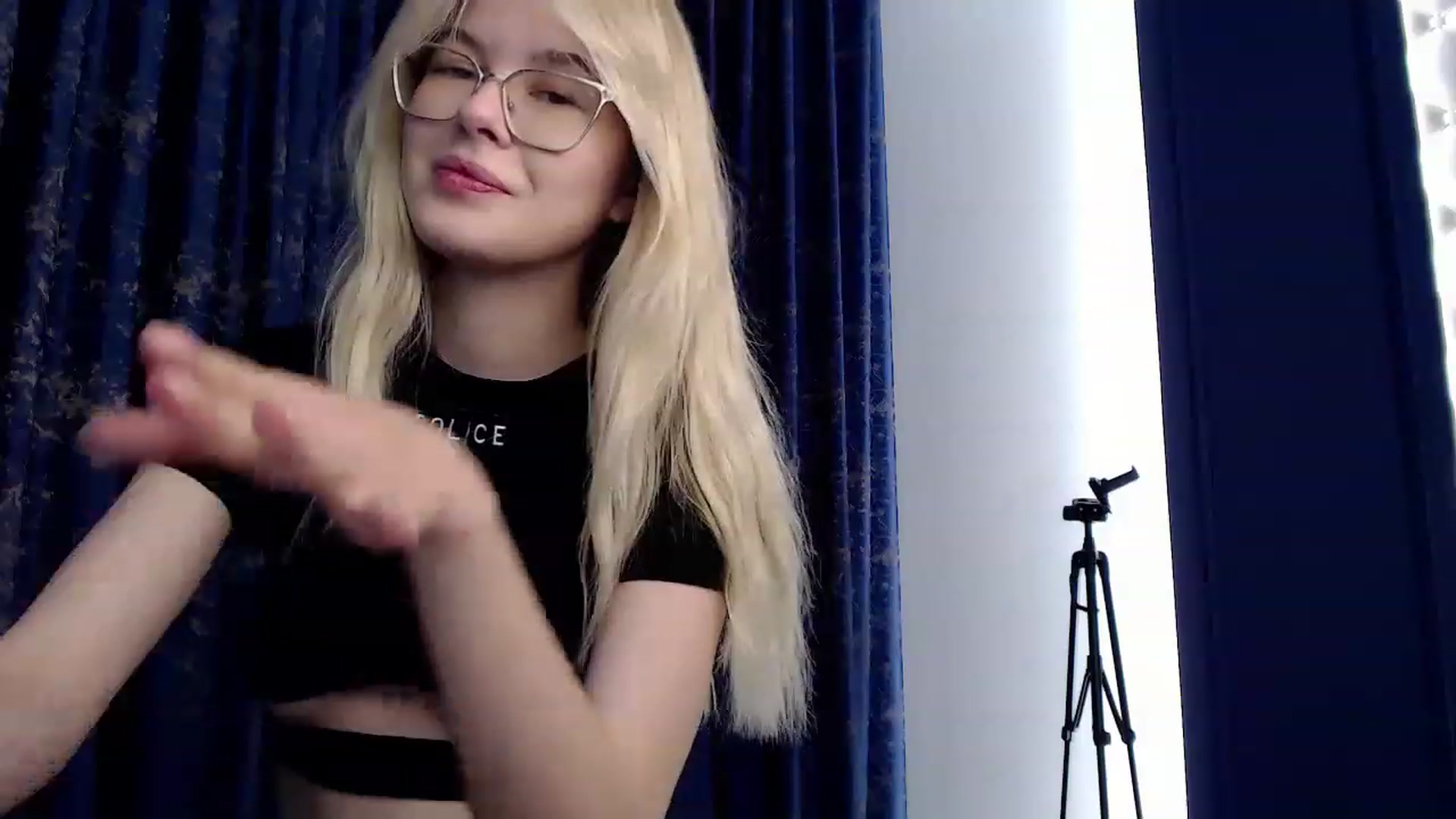 Gallery image thumbnail from Cute_BB's myfreecams stream on, 07/27/2023, 21:55 image 16 of 20