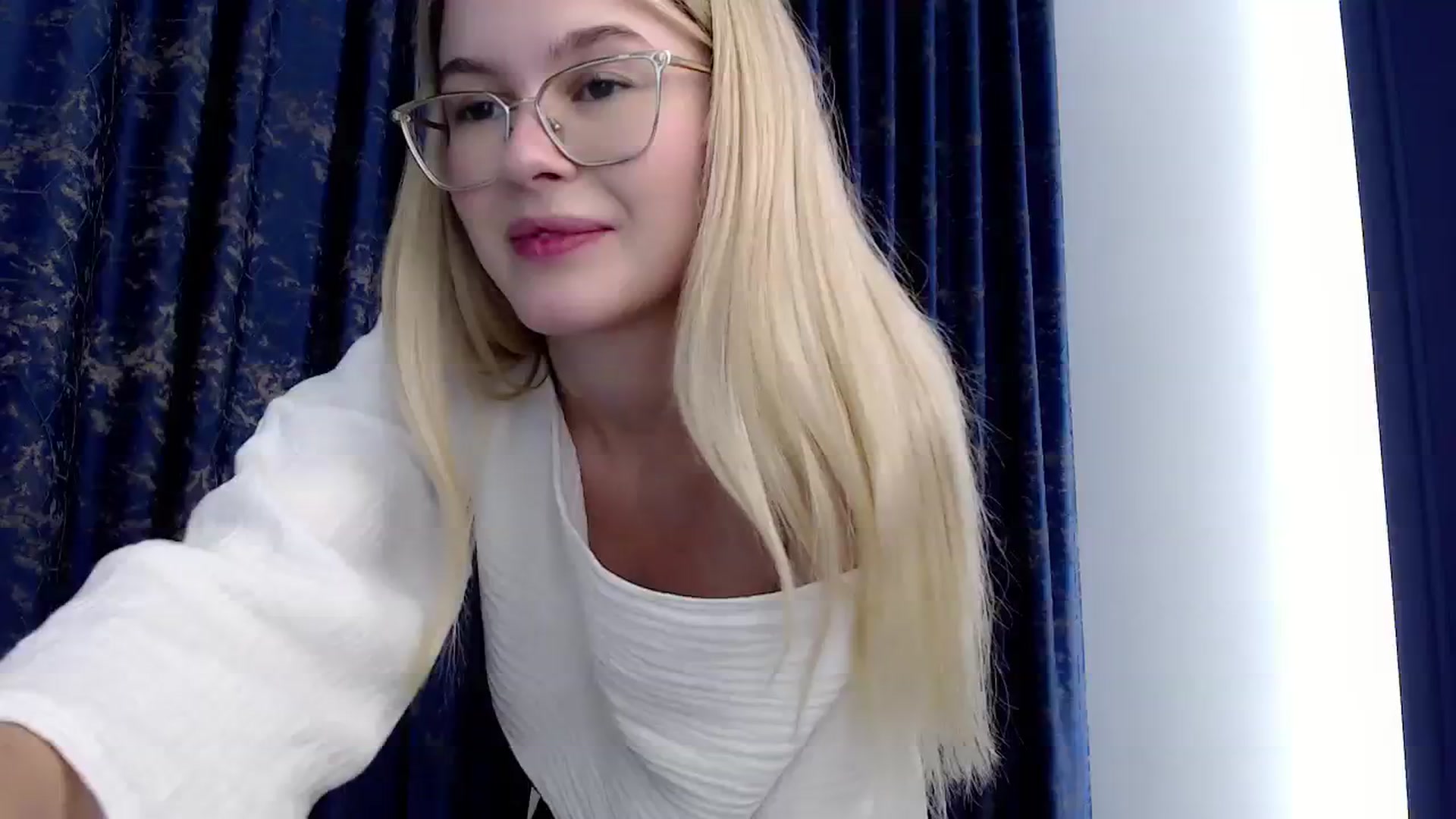 Gallery image thumbnail from Cute_BB's myfreecams stream on, 07/29/2023, 20:22 image 19 of 20