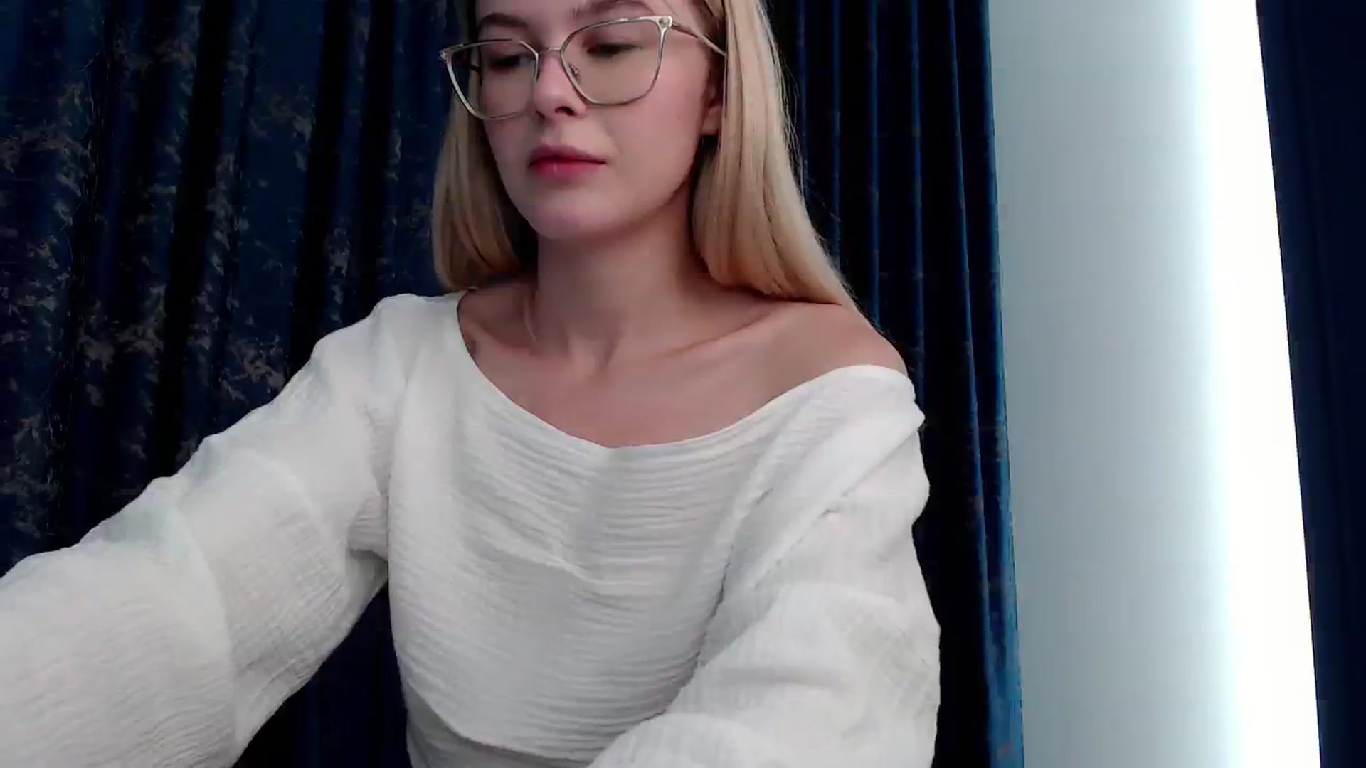 Gallery image thumbnail from Cute_BB's myfreecams stream on, 07/29/2023, 20:22 image 6 of 20