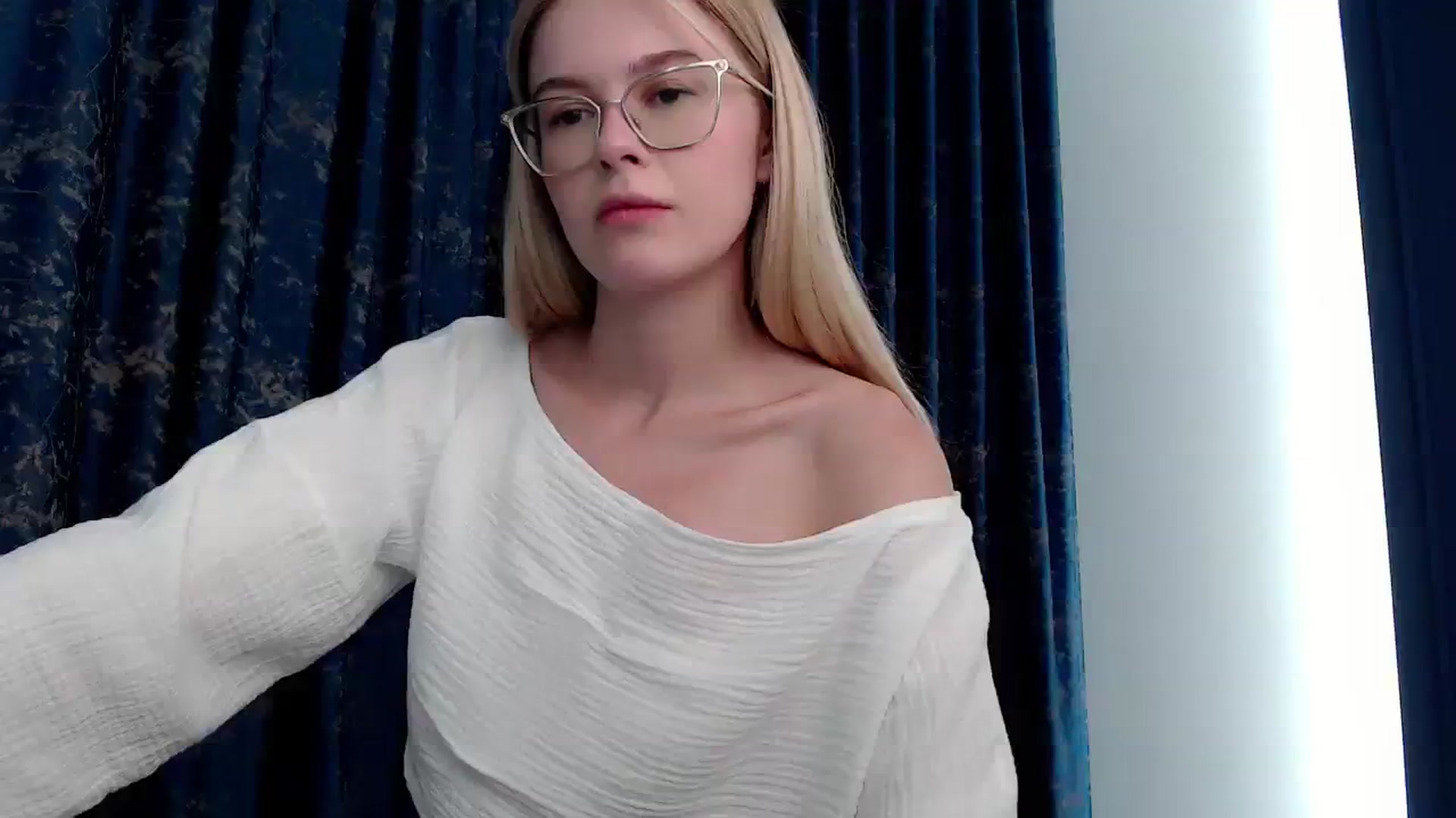 Gallery image thumbnail from Cute_BB's myfreecams stream on, 07/29/2023, 20:22 image 7 of 20