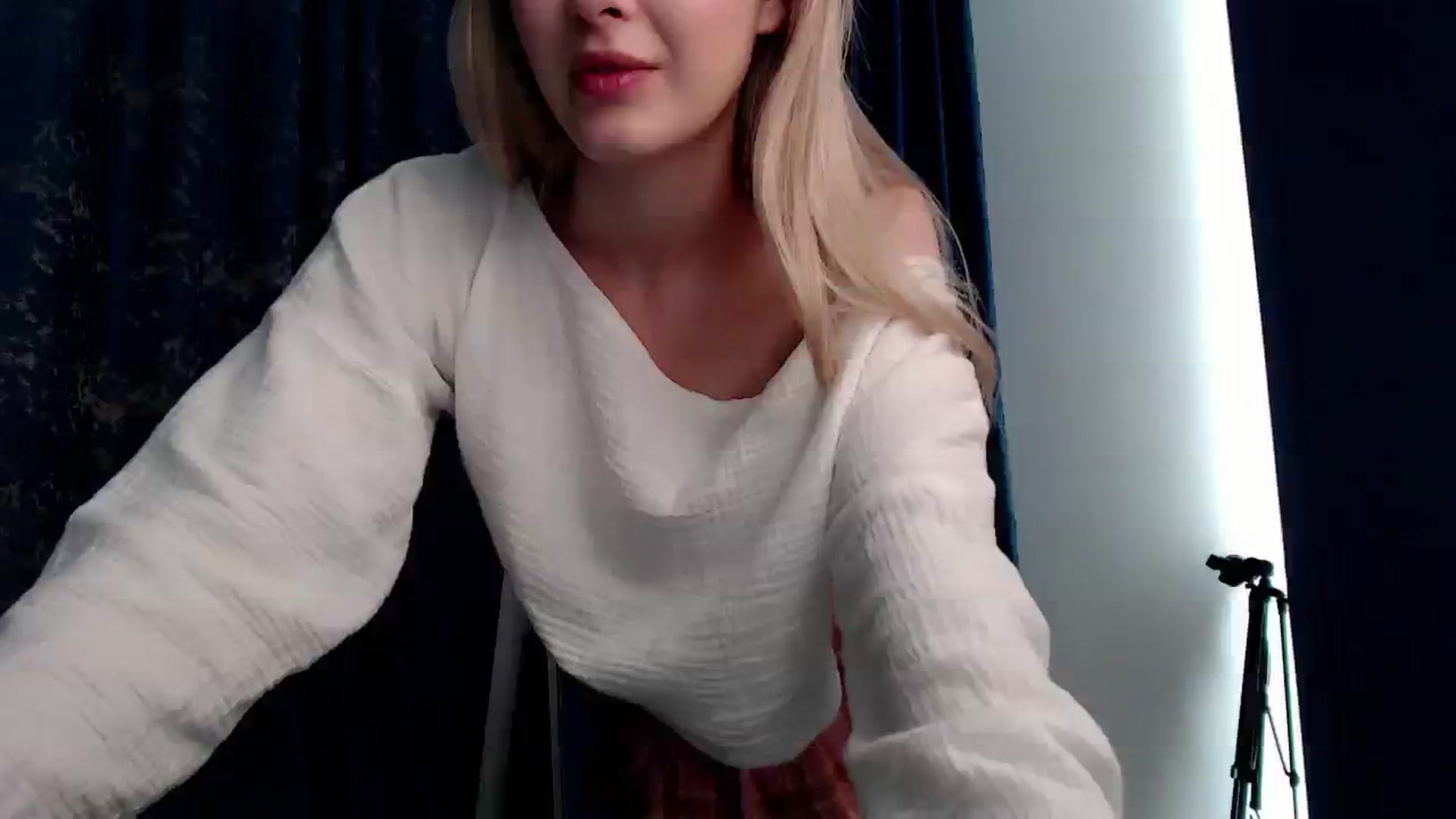 Gallery image thumbnail from Cute_BB's myfreecams stream on, 08/10/2023, 20:59 image 5 of 20