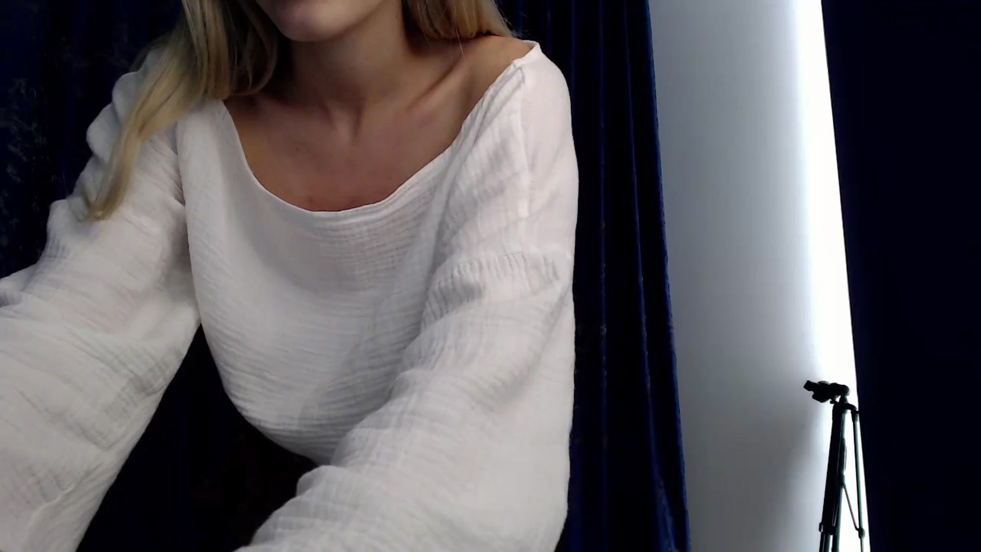Gallery image thumbnail from Cute_BB's myfreecams stream on, 08/10/2023, 20:59 image 16 of 20