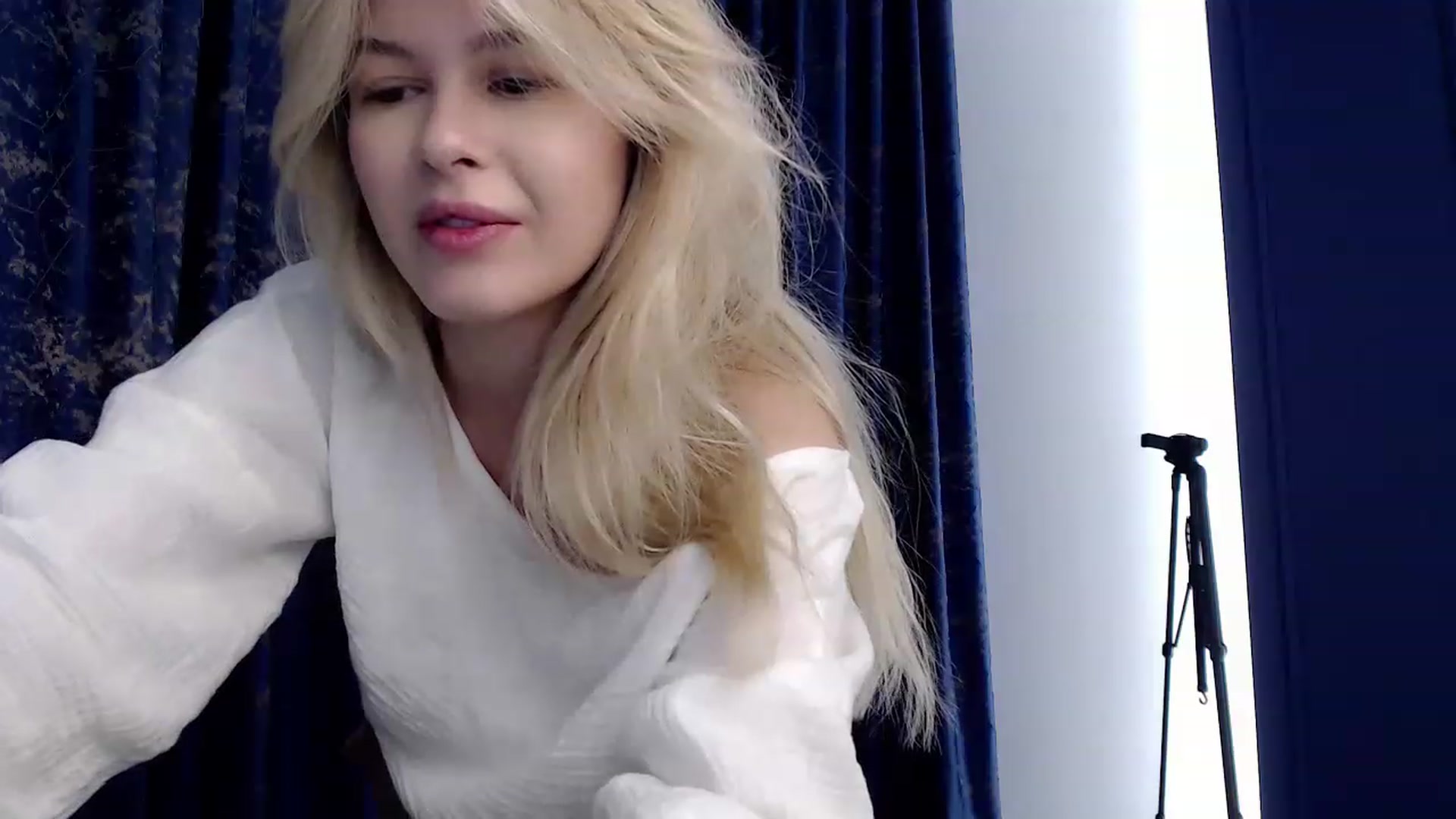 Gallery image thumbnail from Cute_BB's myfreecams stream on, 08/22/2023, 20:45 image 12 of 20