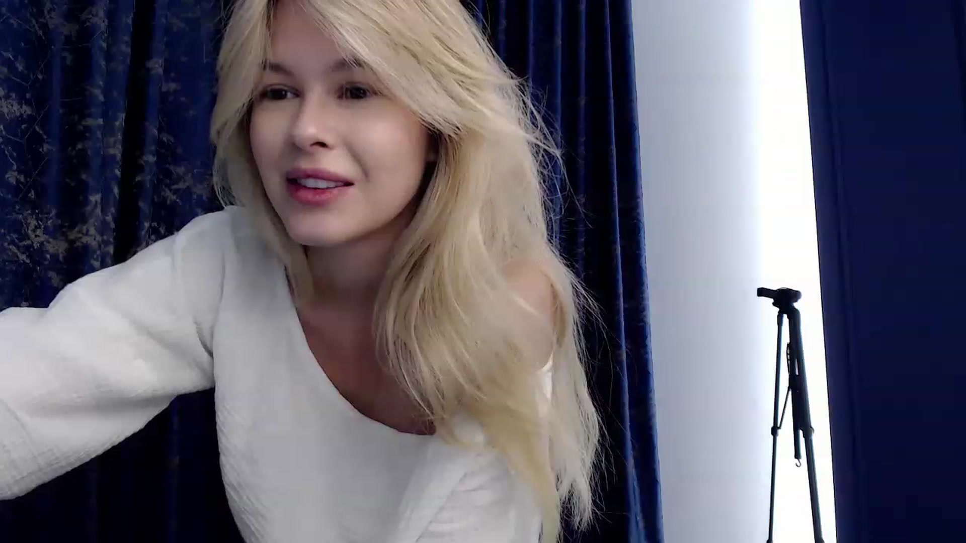 Gallery image thumbnail from Cute_BB's myfreecams stream on, 08/22/2023, 20:45 image 11 of 20