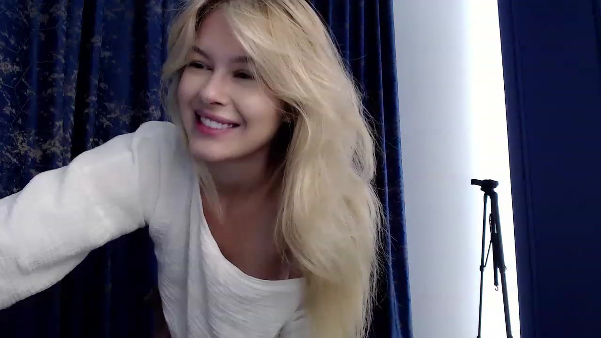 Gallery image thumbnail from Cute_BB's myfreecams stream on, 08/22/2023, 20:45 image 8 of 20