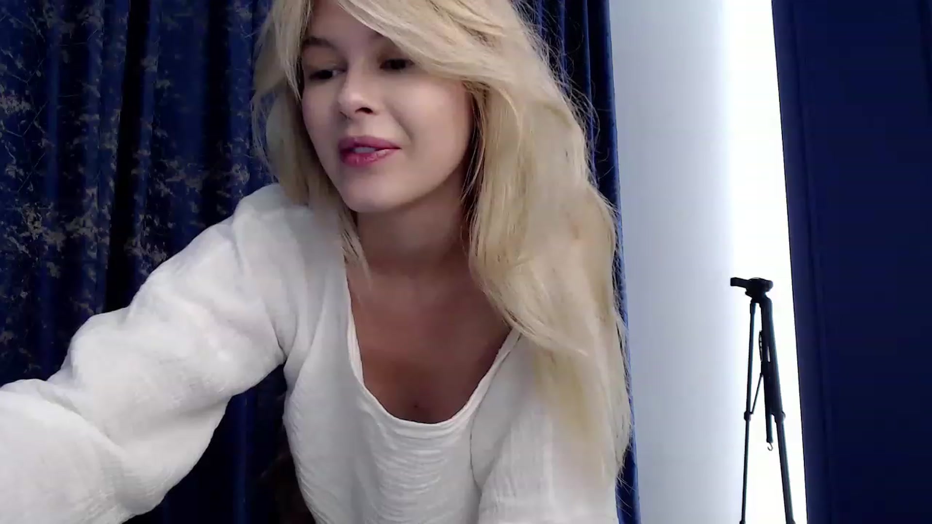 Gallery image thumbnail from Cute_BB's myfreecams stream on, 08/22/2023, 20:45 image 6 of 20