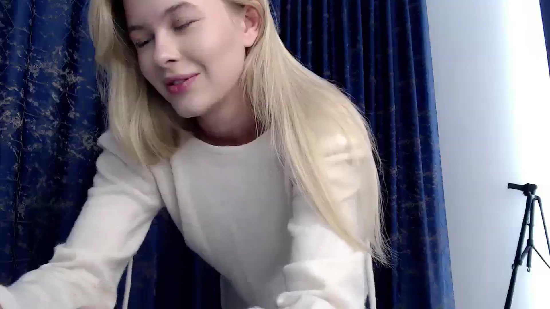Gallery image thumbnail from Cute_BB's myfreecams stream on, 08/31/2023, 21:47 image 10 of 20